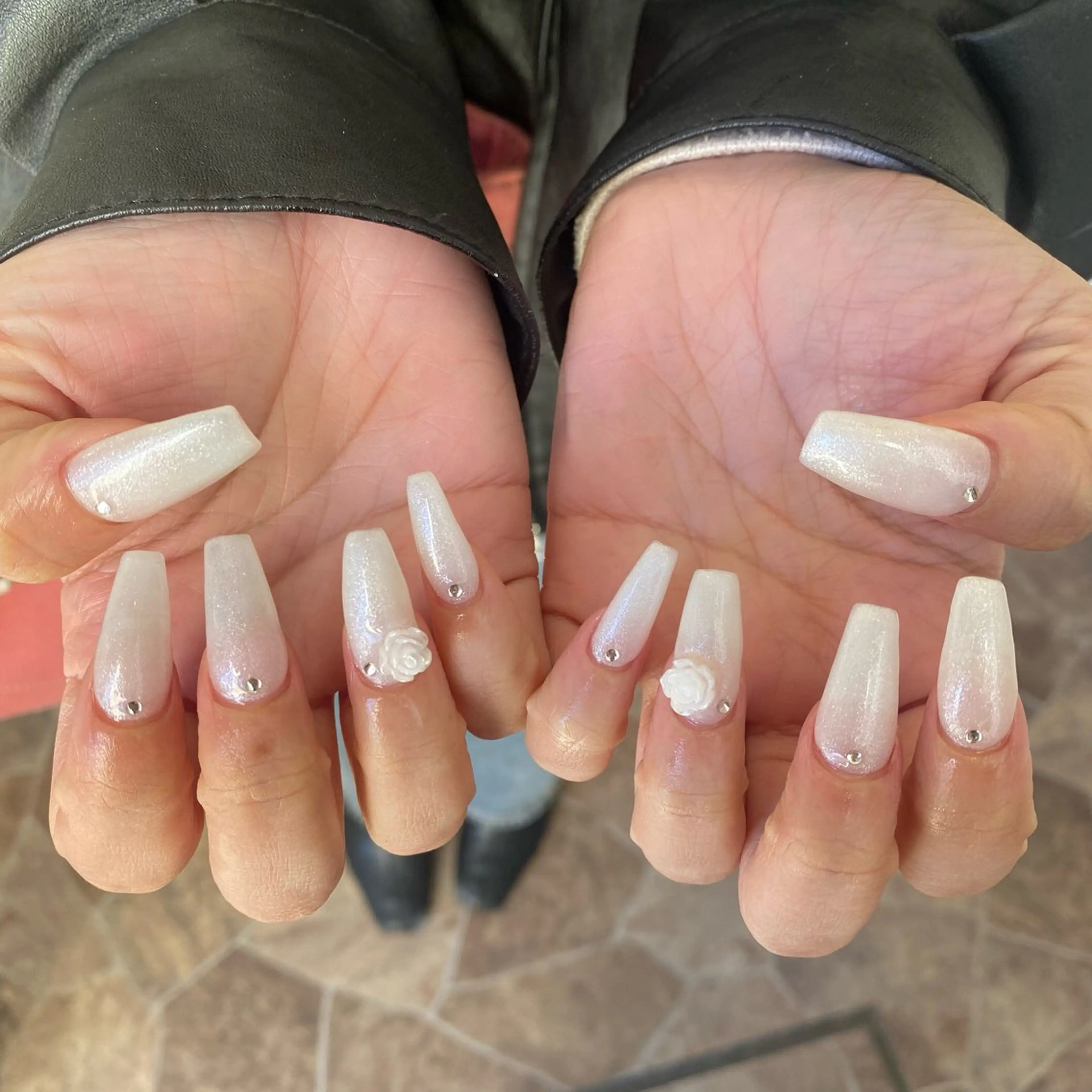 ネイル キラキラネイル ハンドネイル yuuka/池袋 🐾WOLTOKYOのネイルデザイン