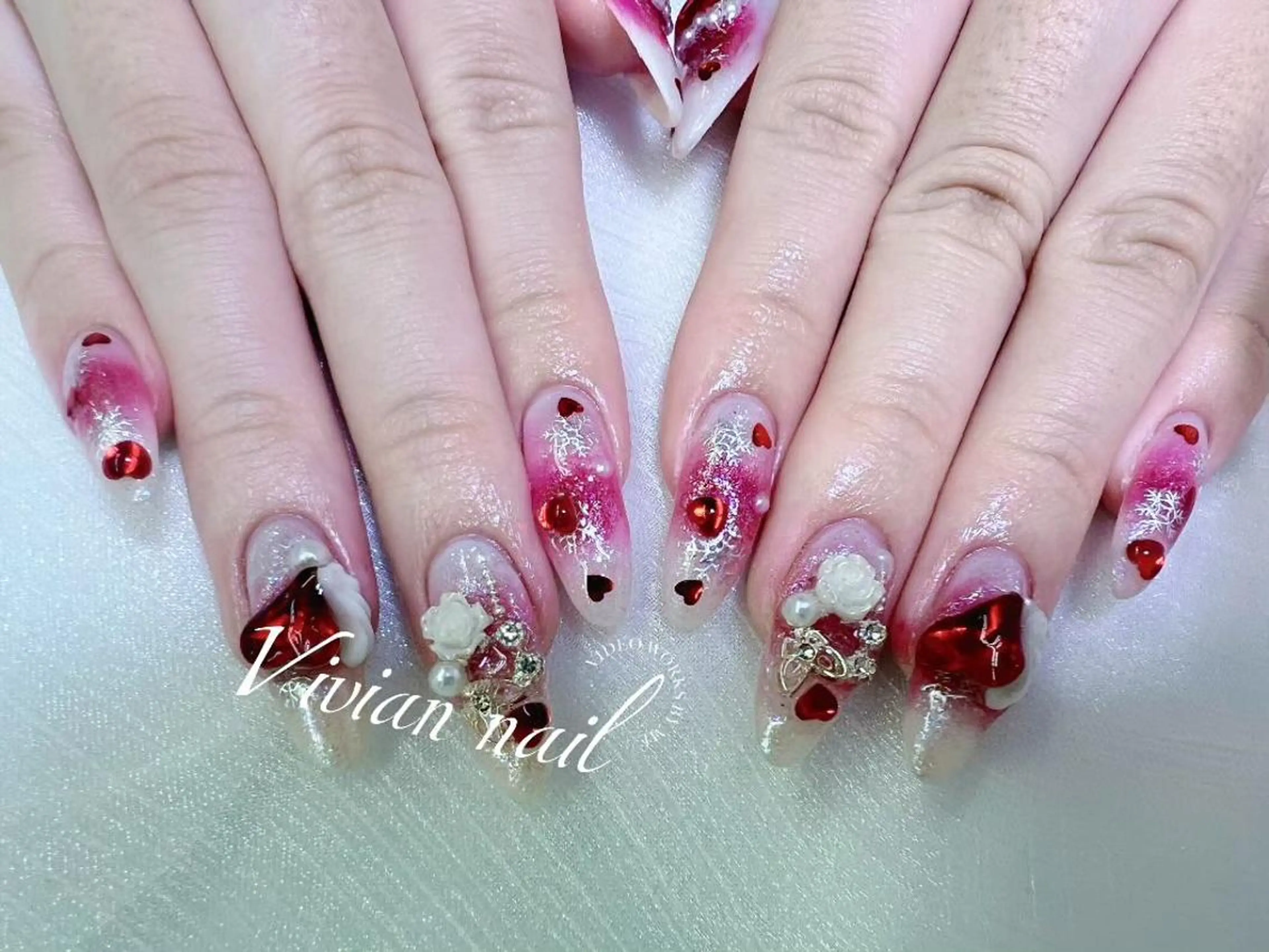 ネイル VIVIAN リサのネイルデザイン