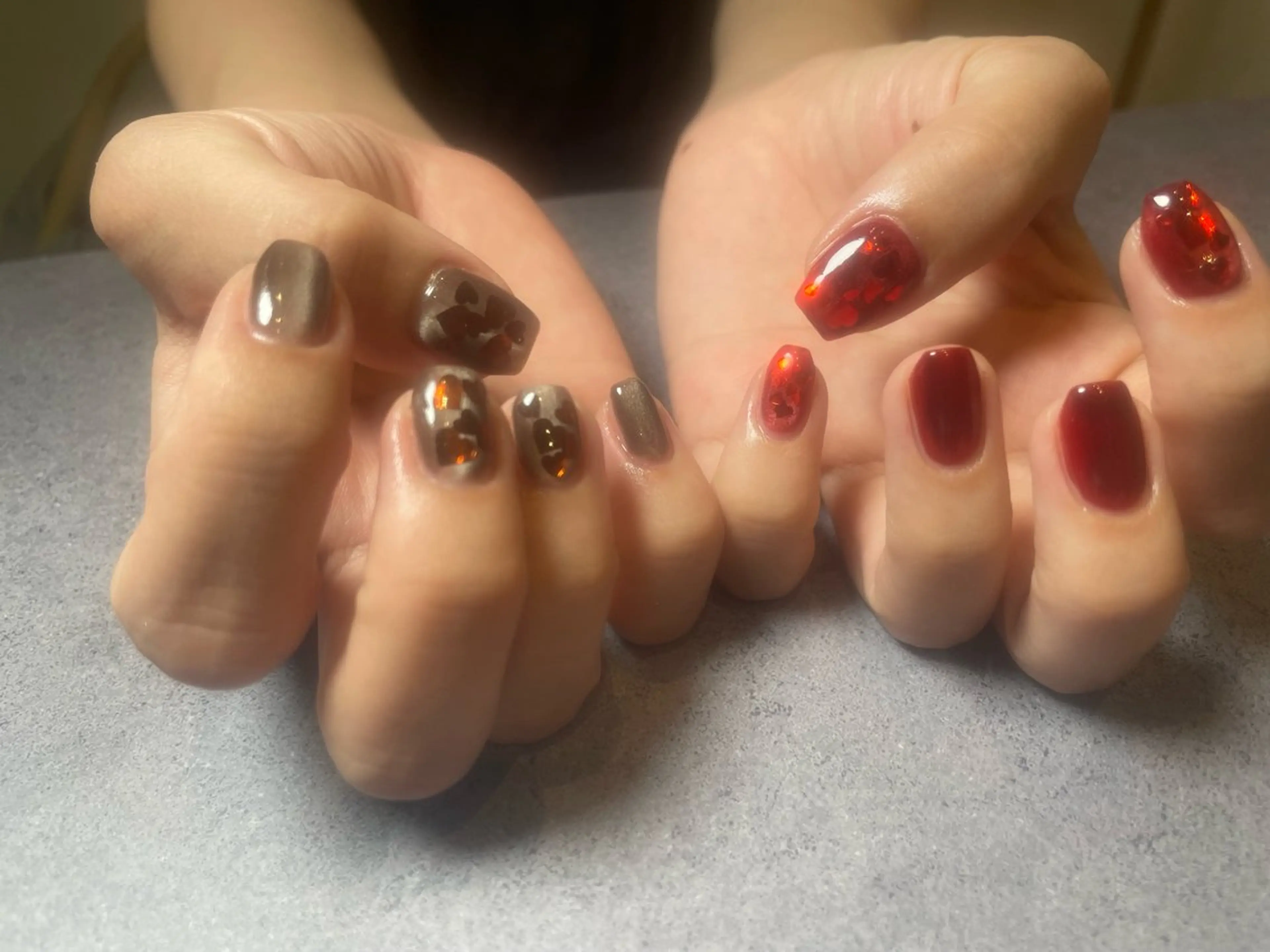 マグネットネイル🧲ホロハート❤️埋め込み💅の写真