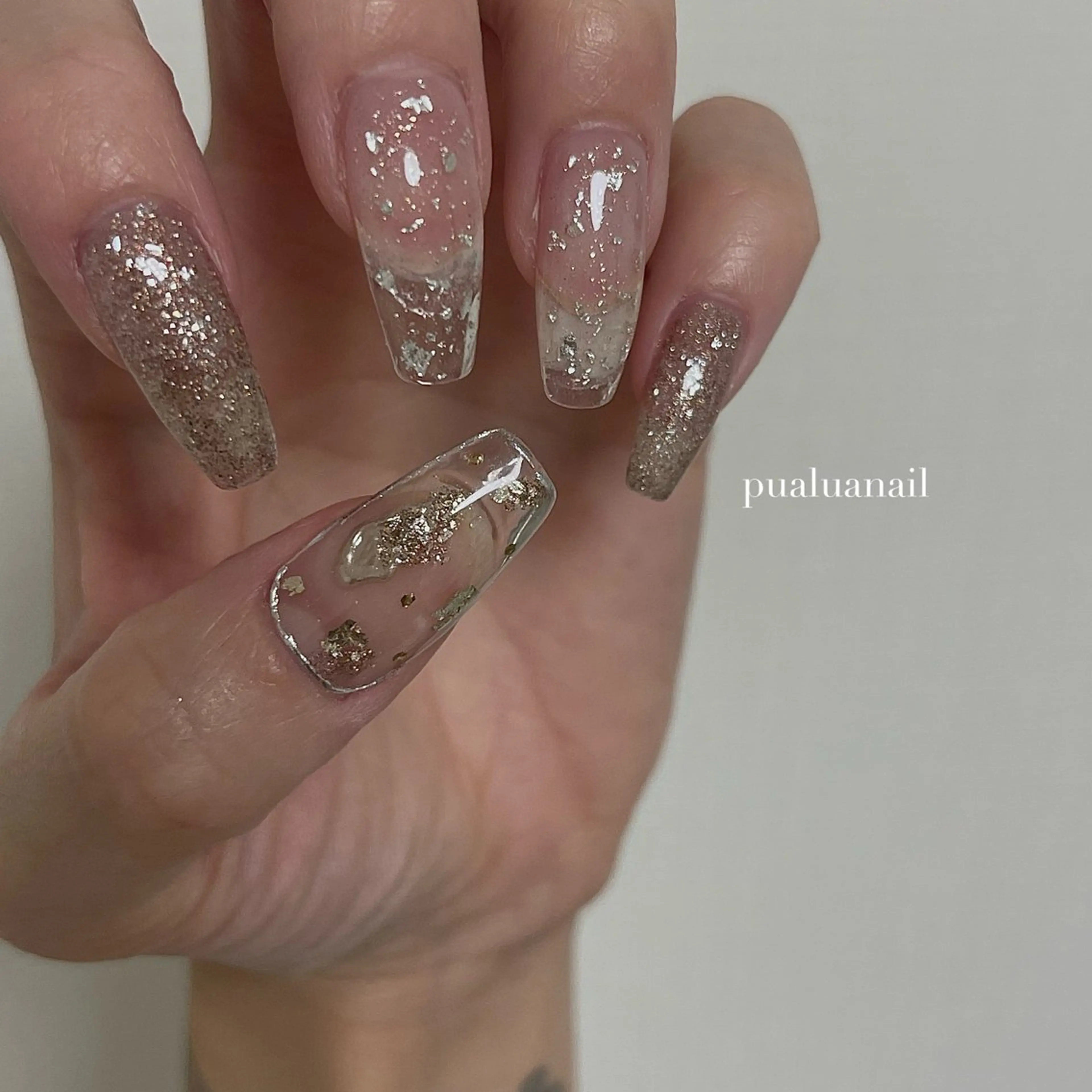 ネイル クリアネイル ニュアンスネイル ハンドネイル pualua miharuのネイルデザイン