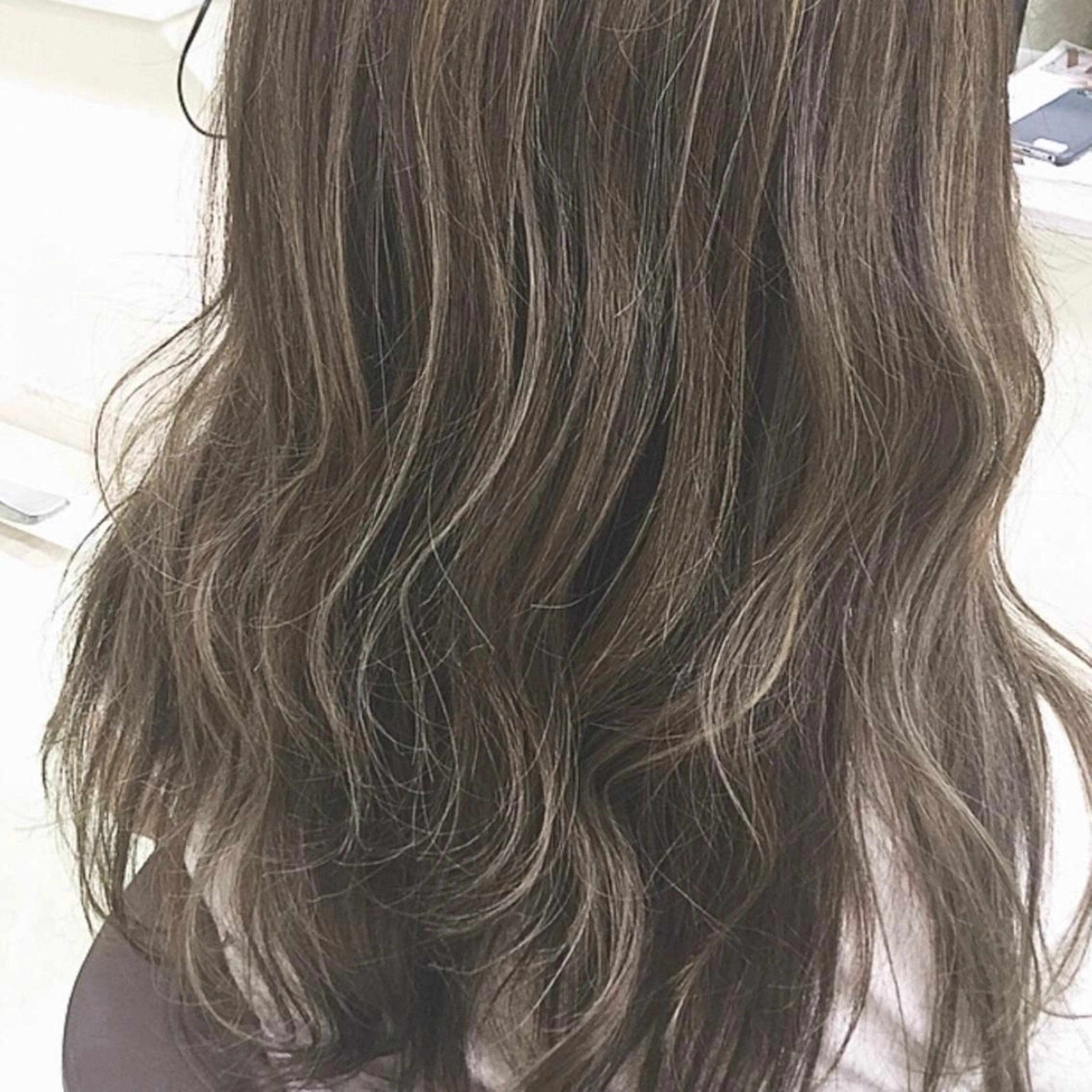 ロング カラー フォギーグレージュ グレージュ ハイライトカラー ハイライト Blue所属・透明感カラー 🫰🏻💗 高橋舞のその他イメージ