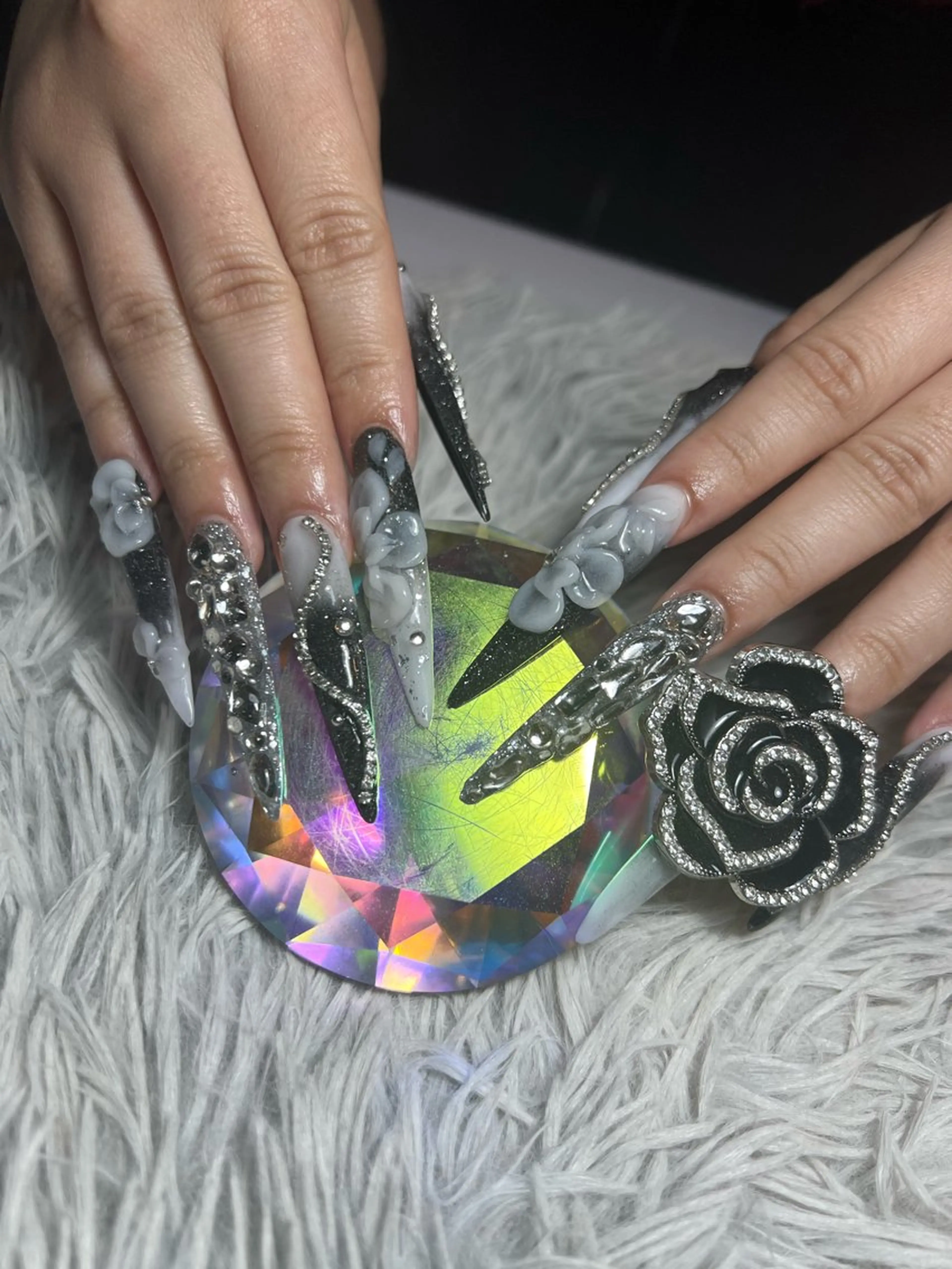 ネイル 成人式 スカルプネイル ハンドネイル シェヌネイル JURAのネイルデザイン