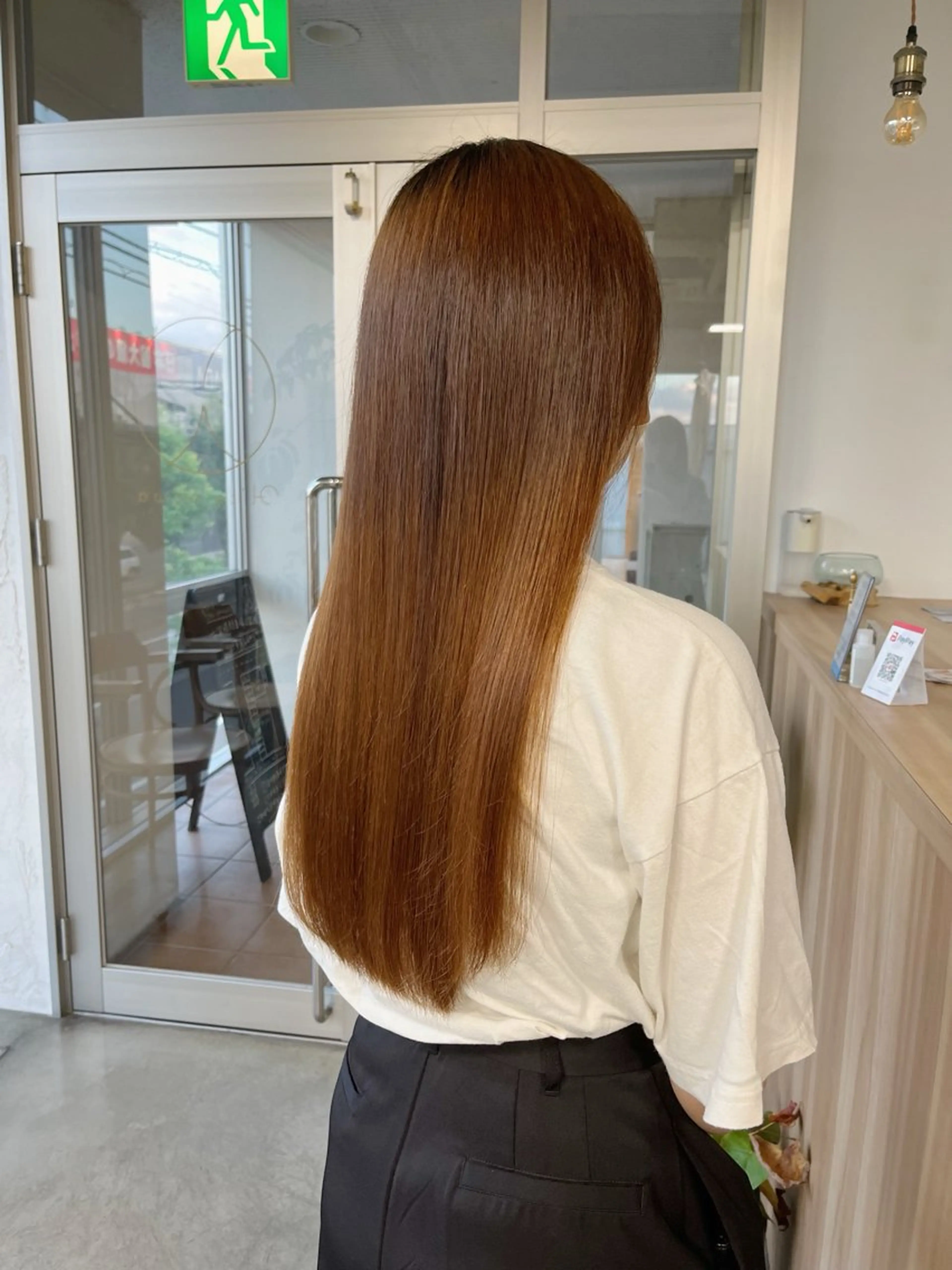 ロング 髪質改善 縮毛矯正 榎本 亜衣のヘアスタイル