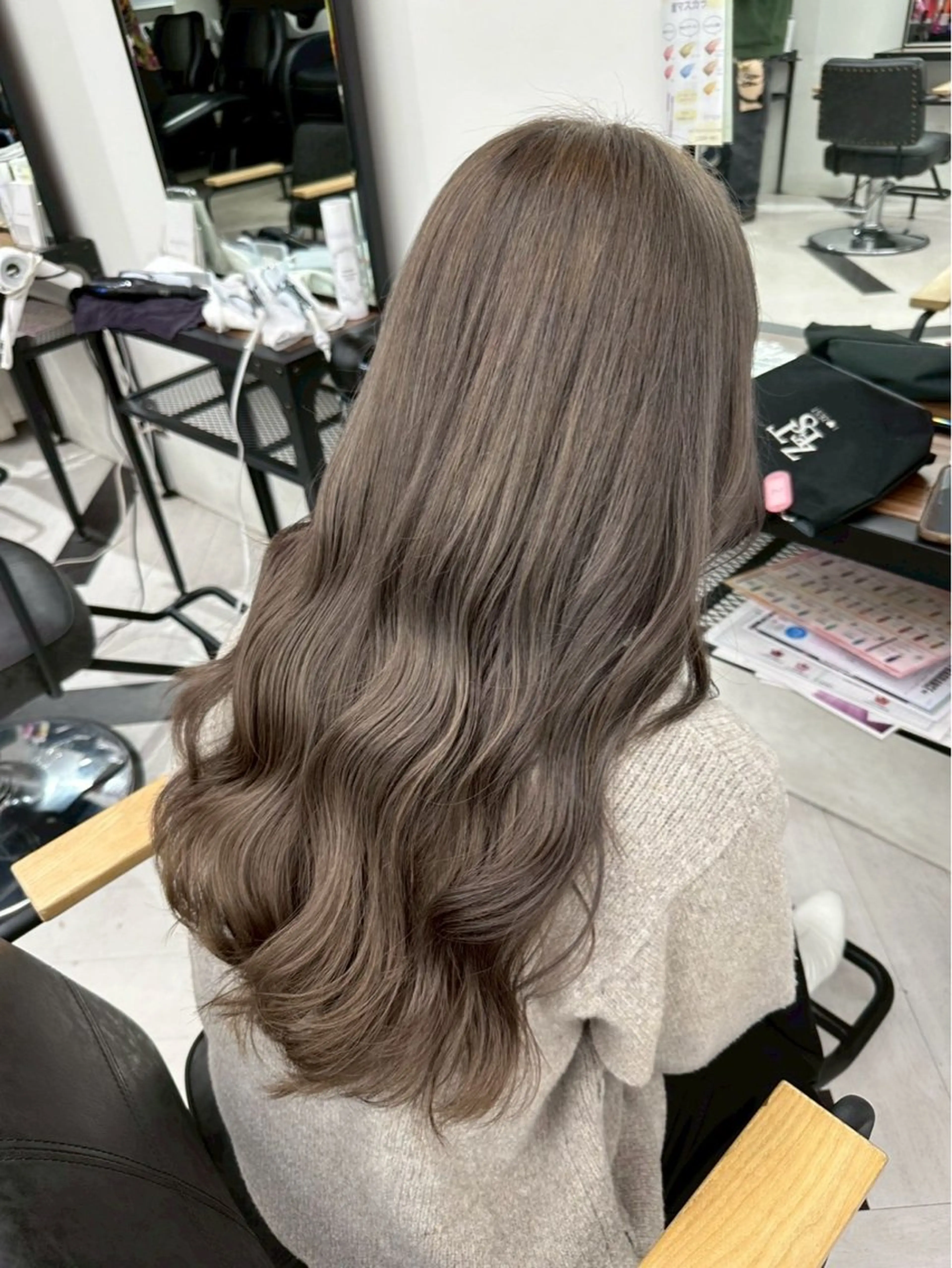 ロング ヘアカラー トリートメント himari💜 暖色カラー/レイヤーのヘアスタイル