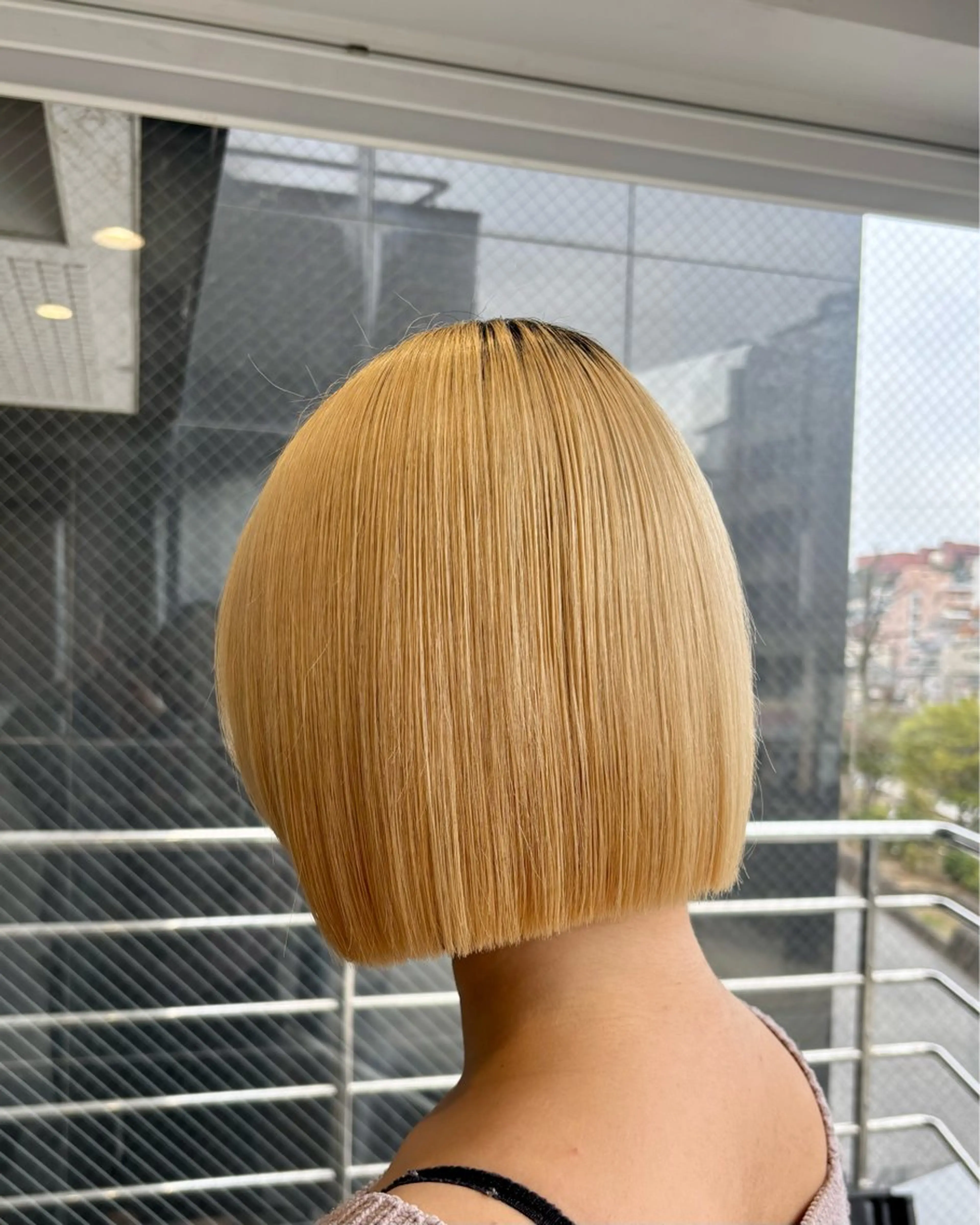 ミディアム 浦川 麗美のヘアスタイル
