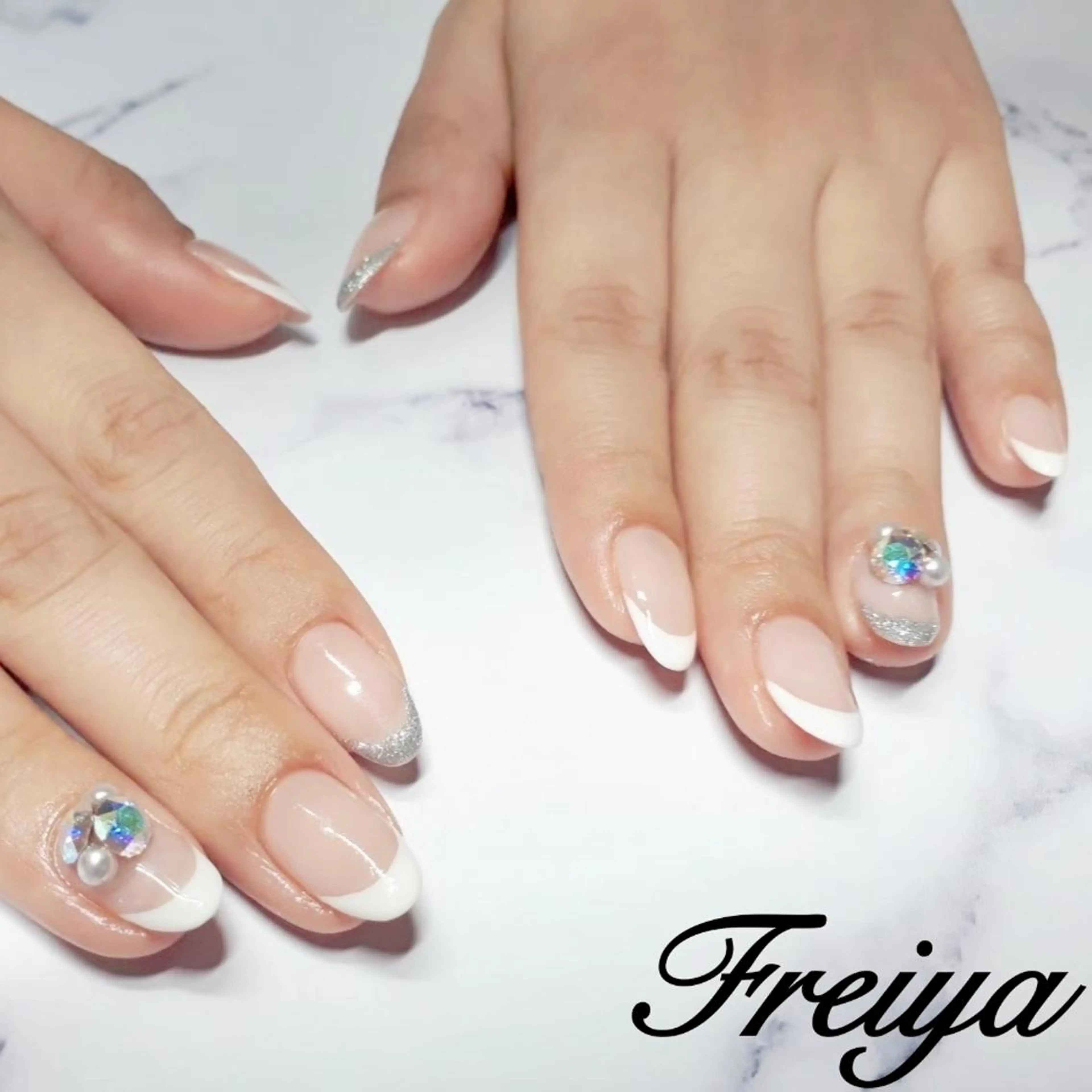 ネイル FREIYA所属・FREIYA マツエク、ネイルのマツエク・マツパデザイン