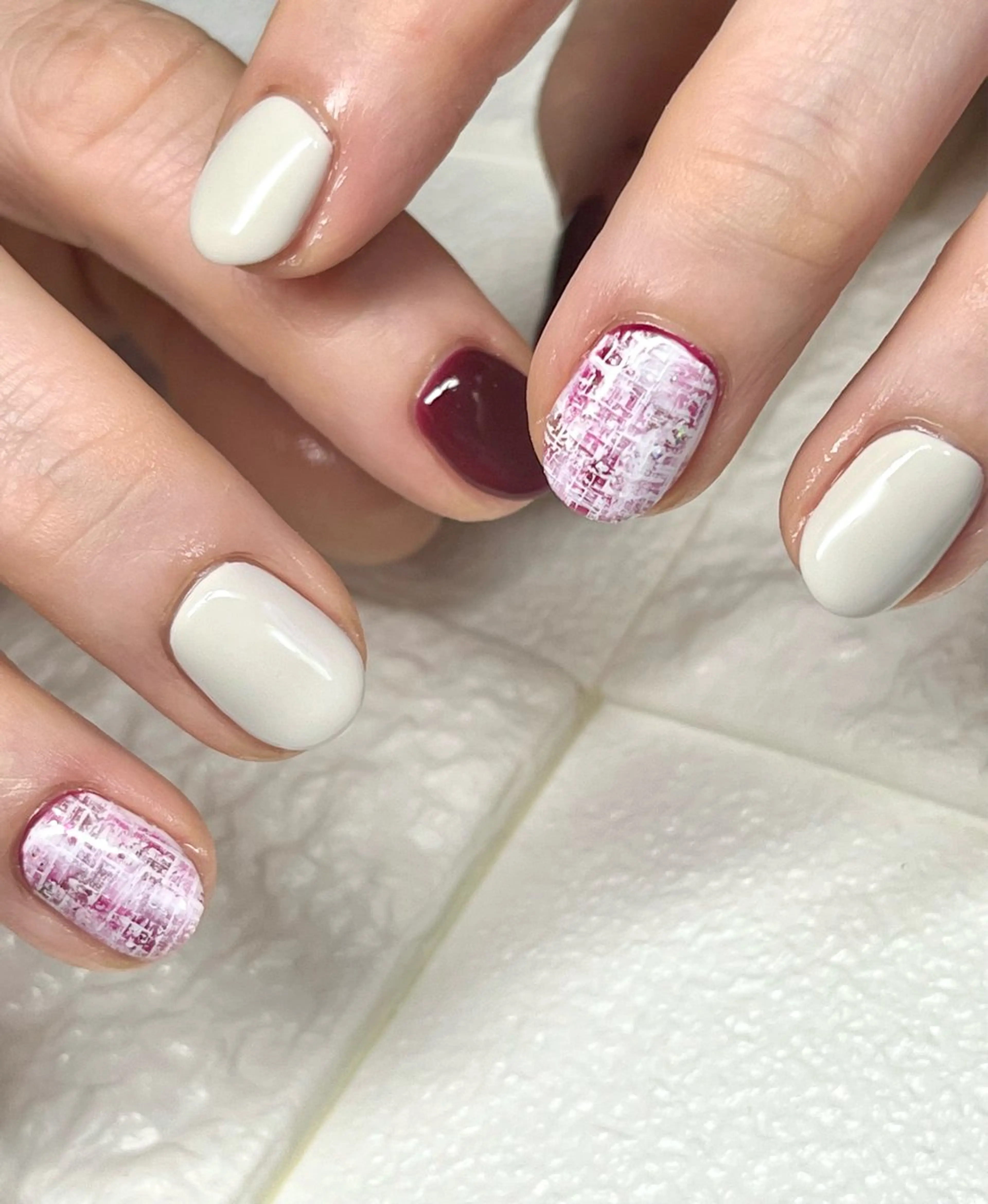 ネイル ボルドー おそろいネイル ツイードネイル ハンドネイル まり りぃ〜んのネイルデザイン