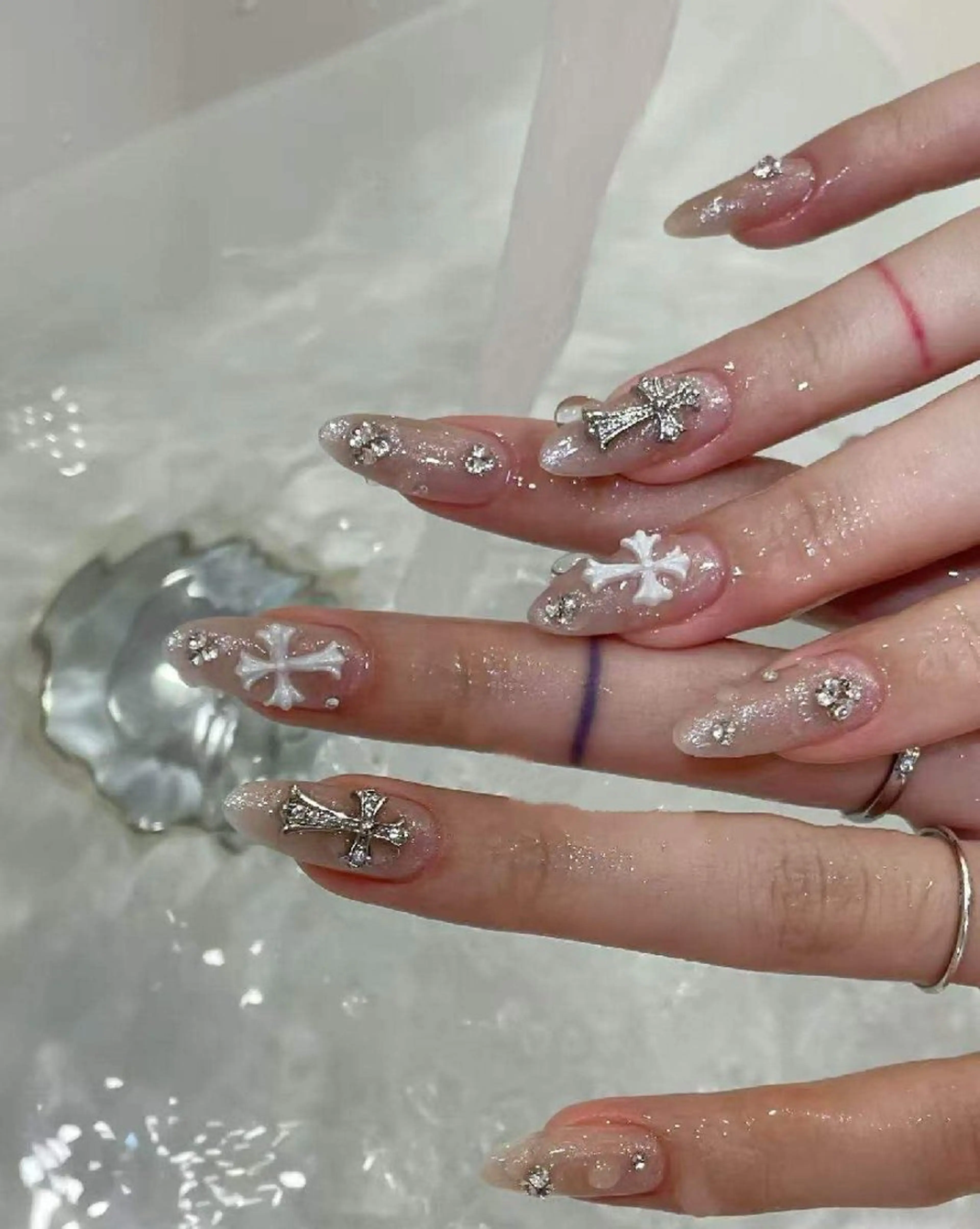 ネイル オーロラネイル フラワーネイル フットネイル フレンチネイル ジェルネイル ハンドネイル Oomiya 服部のネイルデザイン