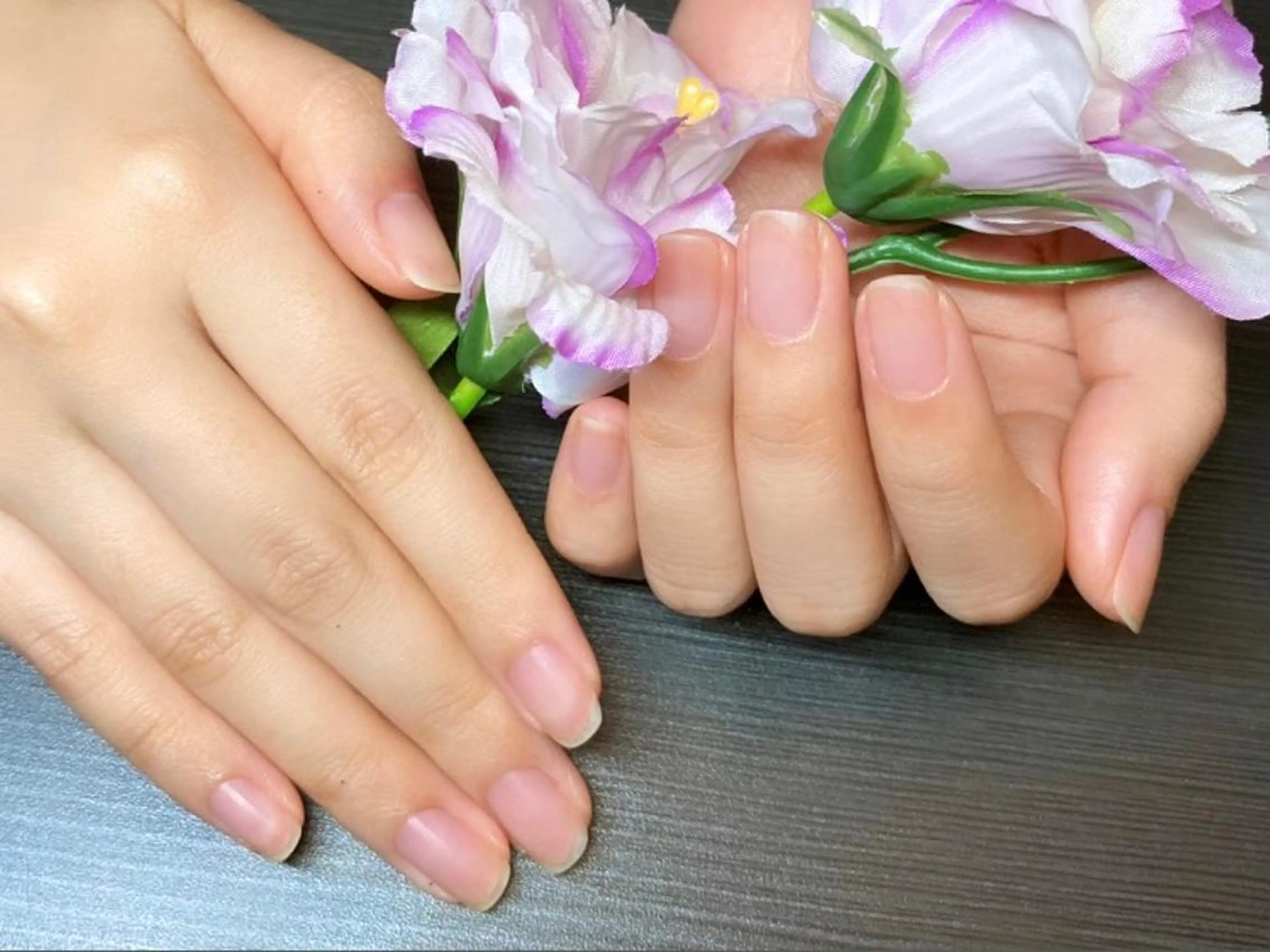 再来人気の1⭐️ピンクの部分を育てる自爪育成ネイルケアと手のエステ　自分の爪が綺麗って最強❗️の写真