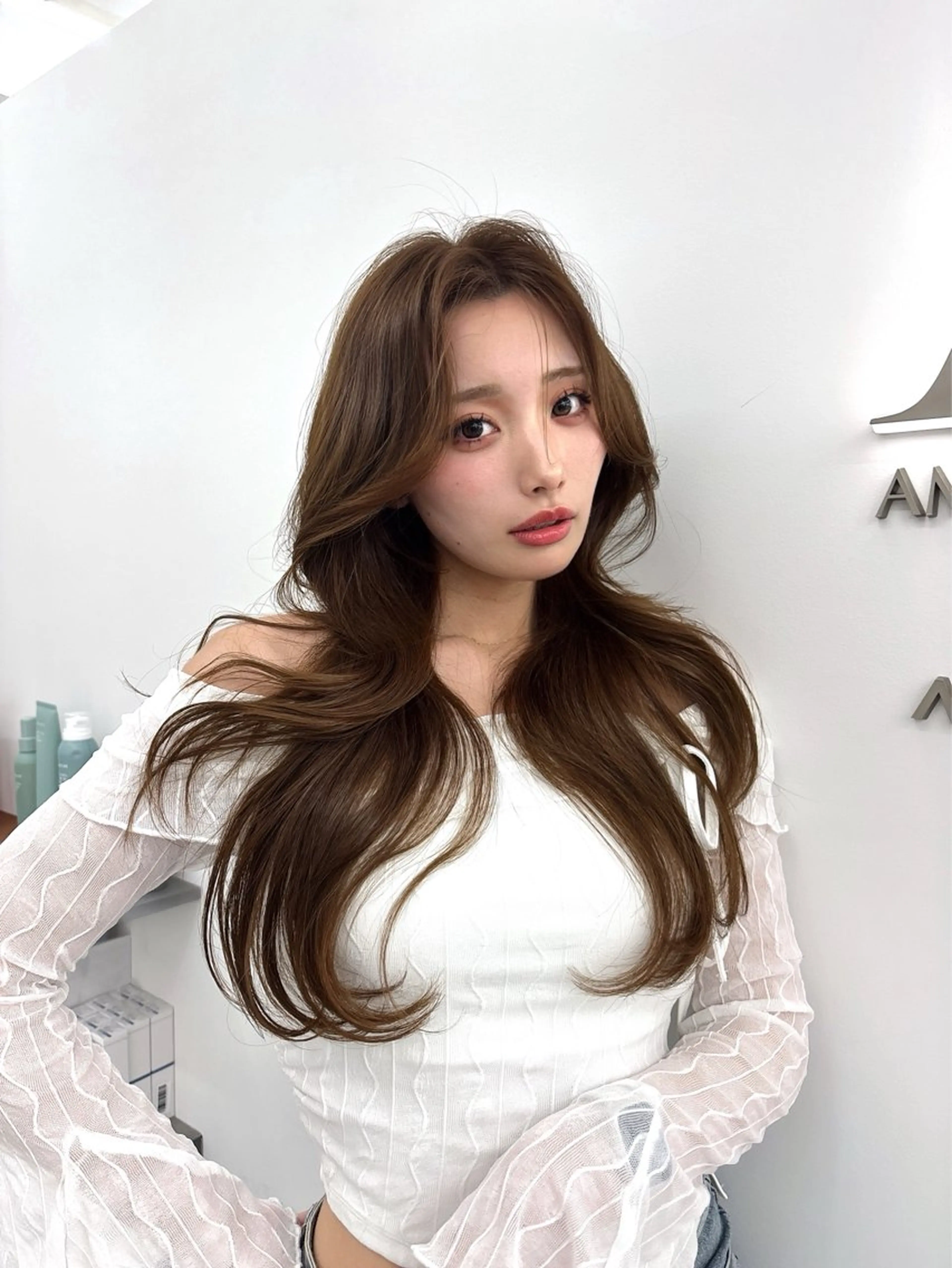 ロング カラー アッシュ ベージュカラー 黒髪 ブリーチ ブルーカラー 透明感カラー✨🩵 韓国ヘアkanatoのヘアスタイル