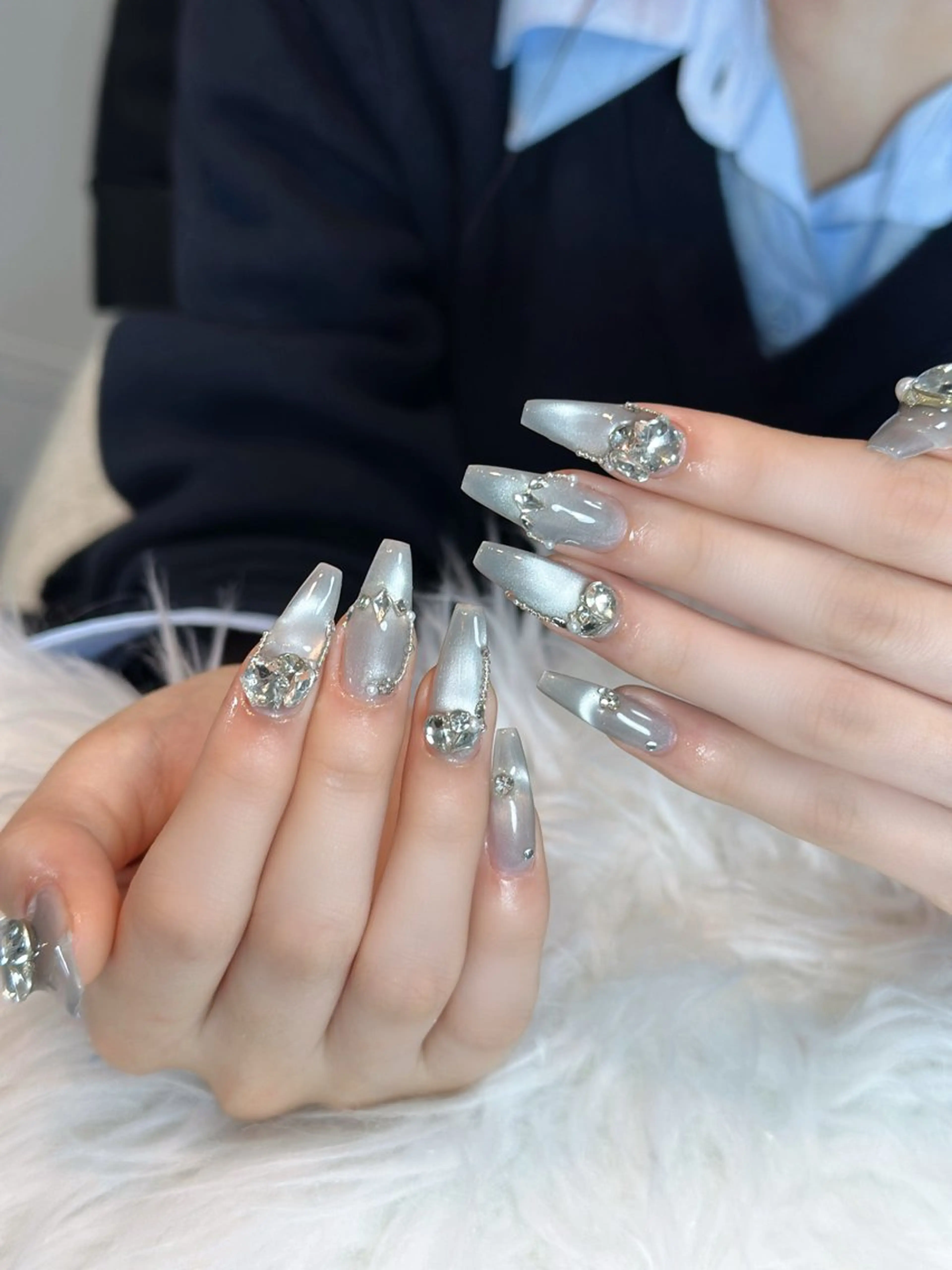 ネイル オーロラネイル ボルドー ブラウン 氷ネイル・うるうるネイル キラキラネイル ハンドネイル Julli NailStudioのネイルデザイン