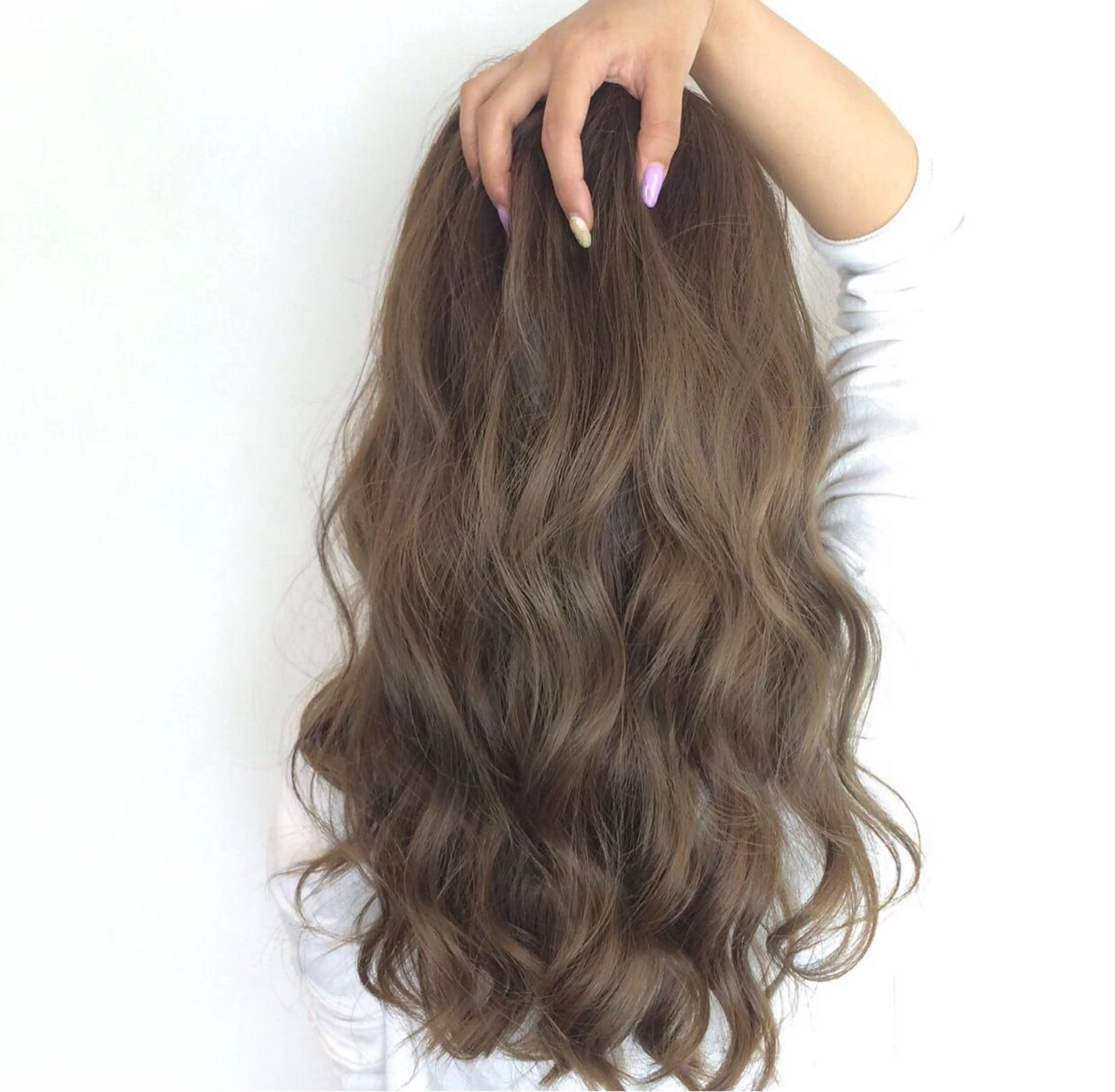 ロング カラー アッシュ オリーブアッシュ ヘアカラー ハイライト、レイヤー カット/西梅田/中西のヘアスタイル