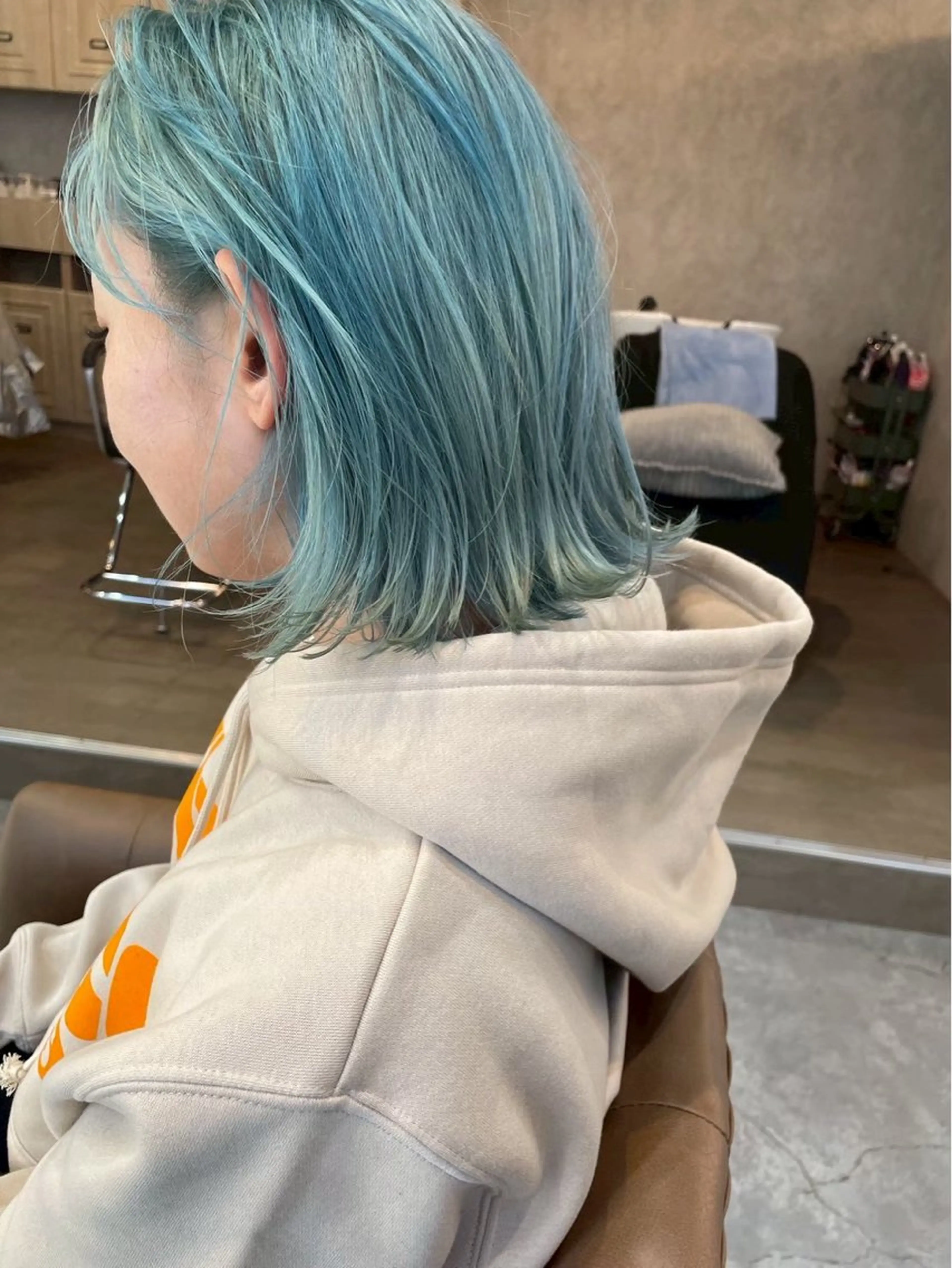 ミディアム カラー ブリーチ ブルーカラー 透明感カラー ヘアカラー Atmos sunny terrace所属・Kyota 野田美容師のヘアスタイル