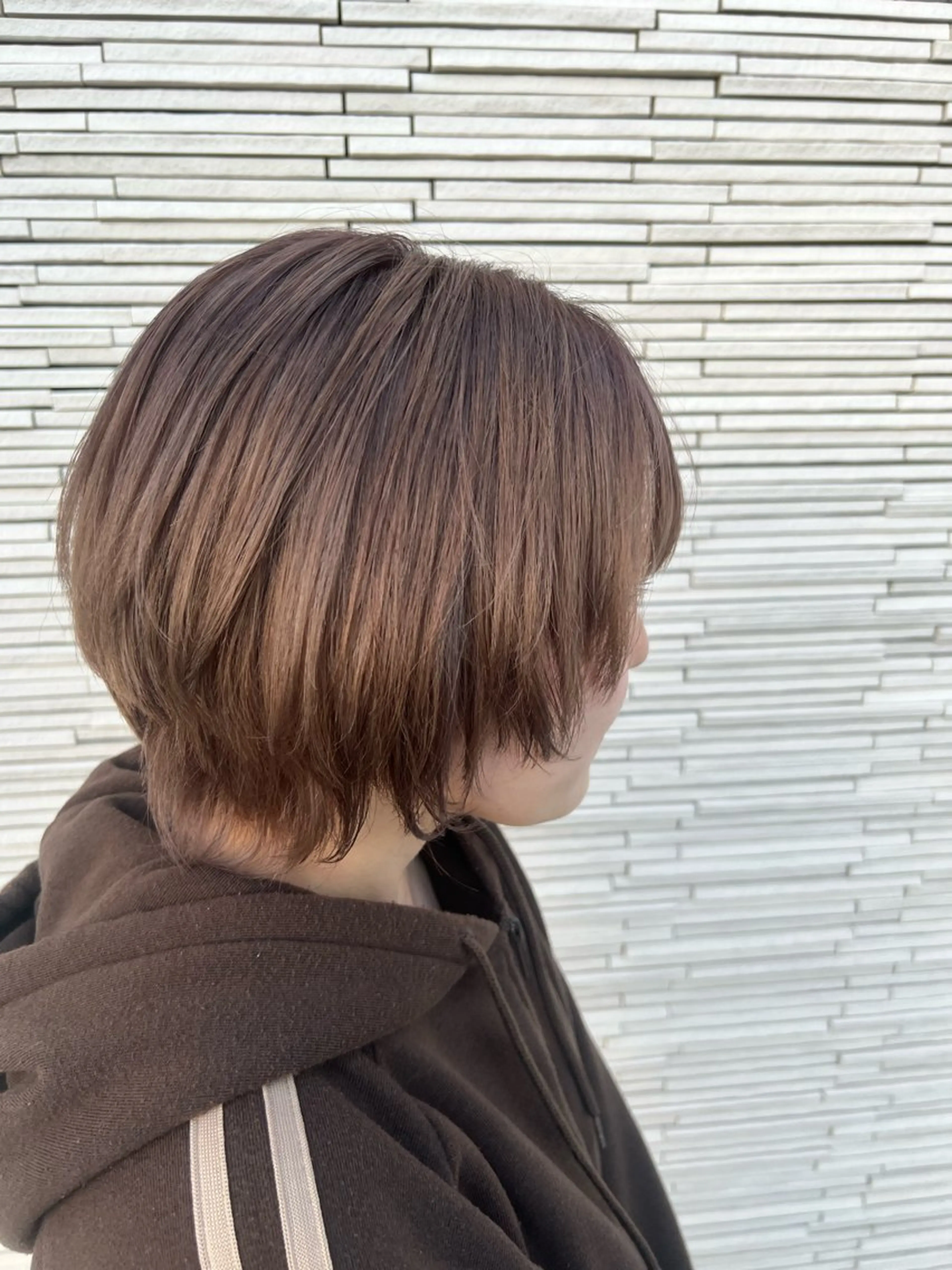 ショート カラー ベージュカラー ミルクティーベージュ ショートヘア ウルフカット TABOO.i 早野太郎のヘアスタイル