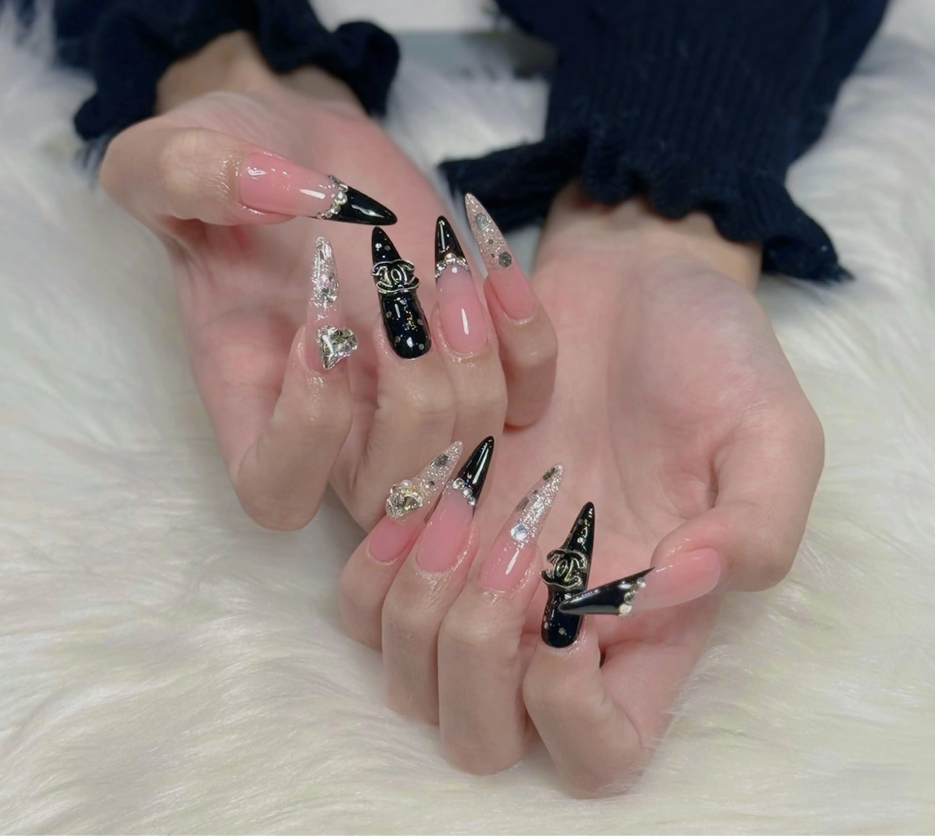 ネイル アートネイル オーロラネイル ジェルネイル 韓国ネイル ロングネイル ハンドネイル Nichi Nailsのネイルデザイン