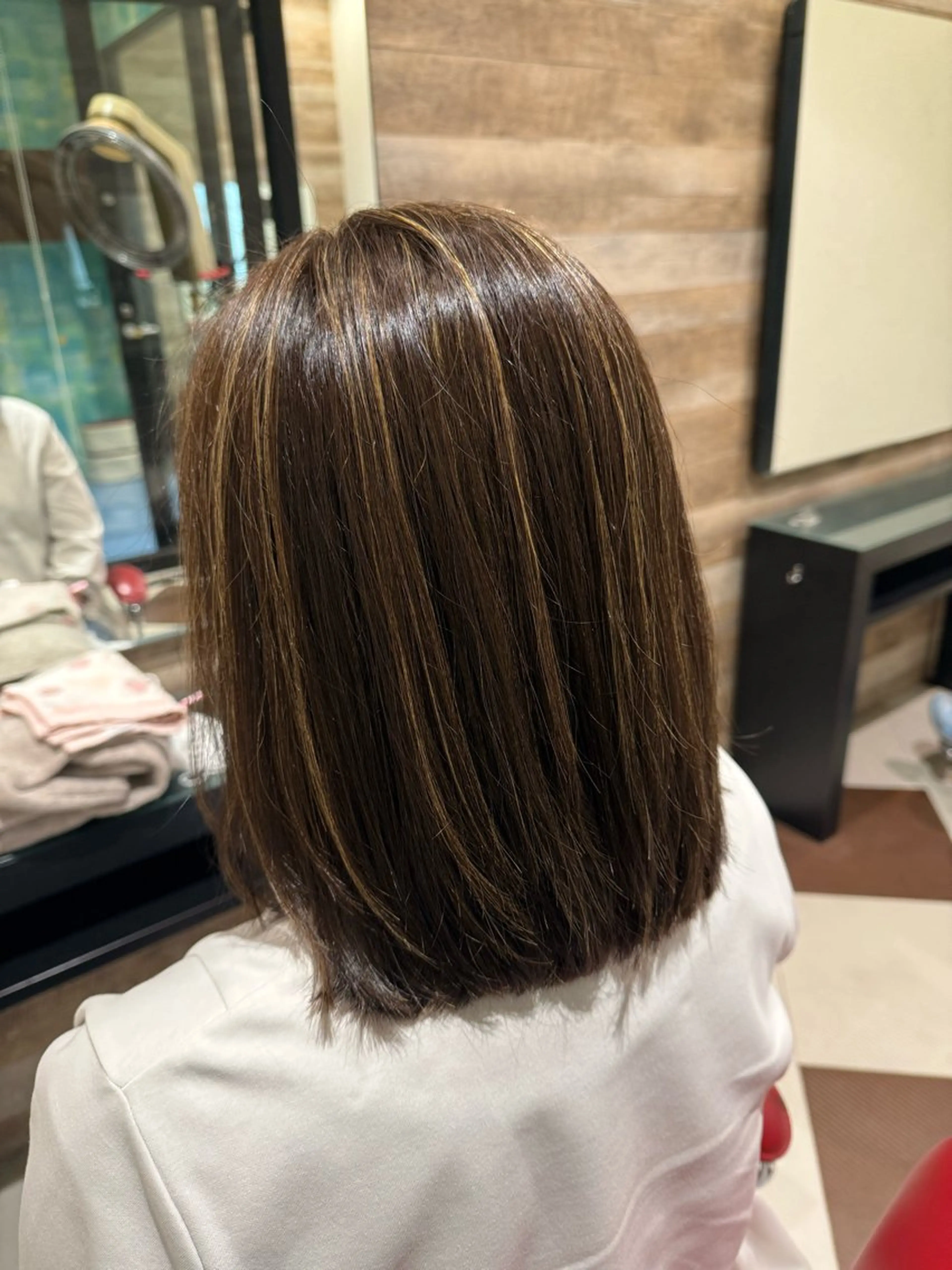 ミディアム ボーイッシュ美容師 板倉　彩のヘアスタイル