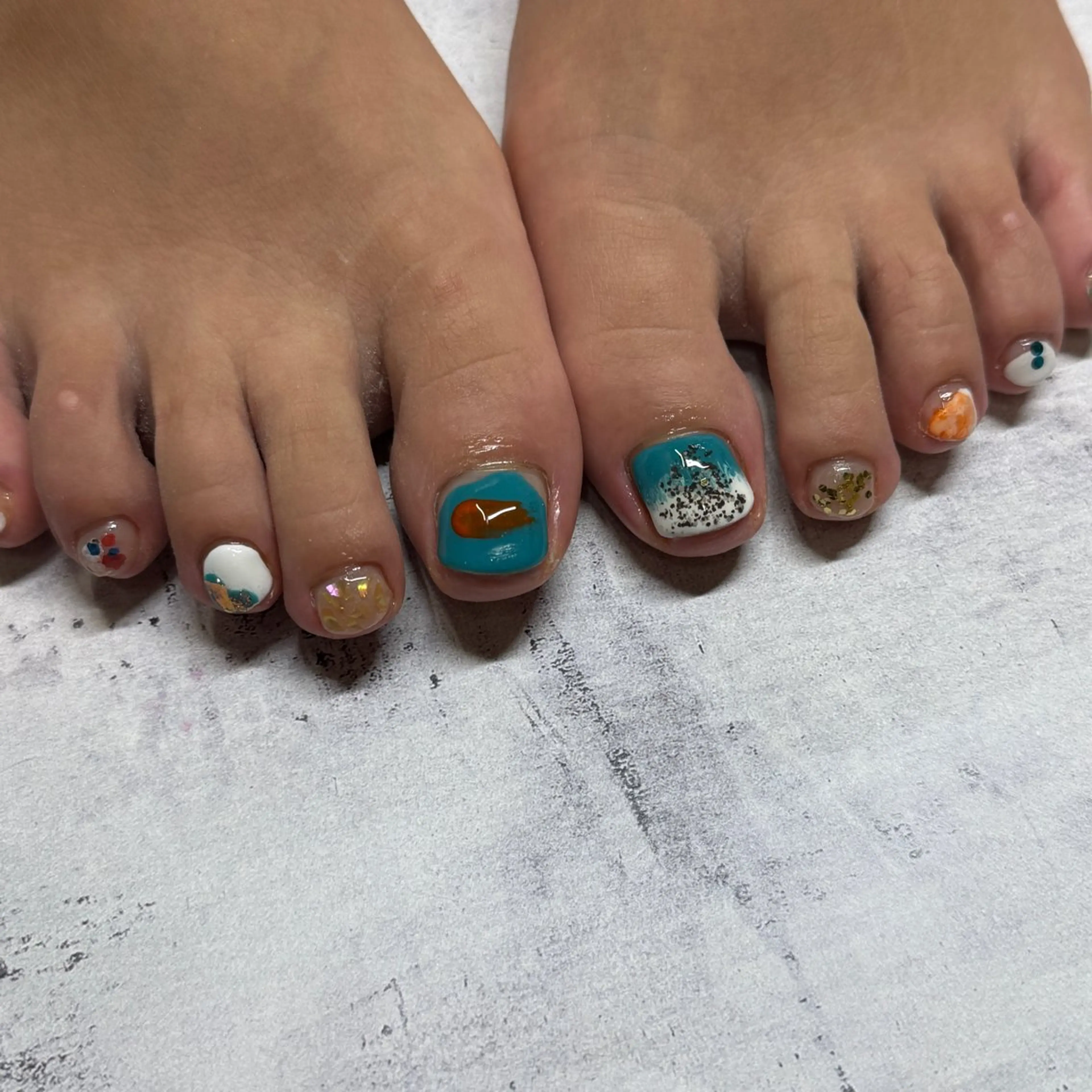 ネイル アートネイル フットネイル フットネイル 𝐫𝐚𝐢 𝐧𝐚𝐢𝐥の眉毛・アイブロウイメージ