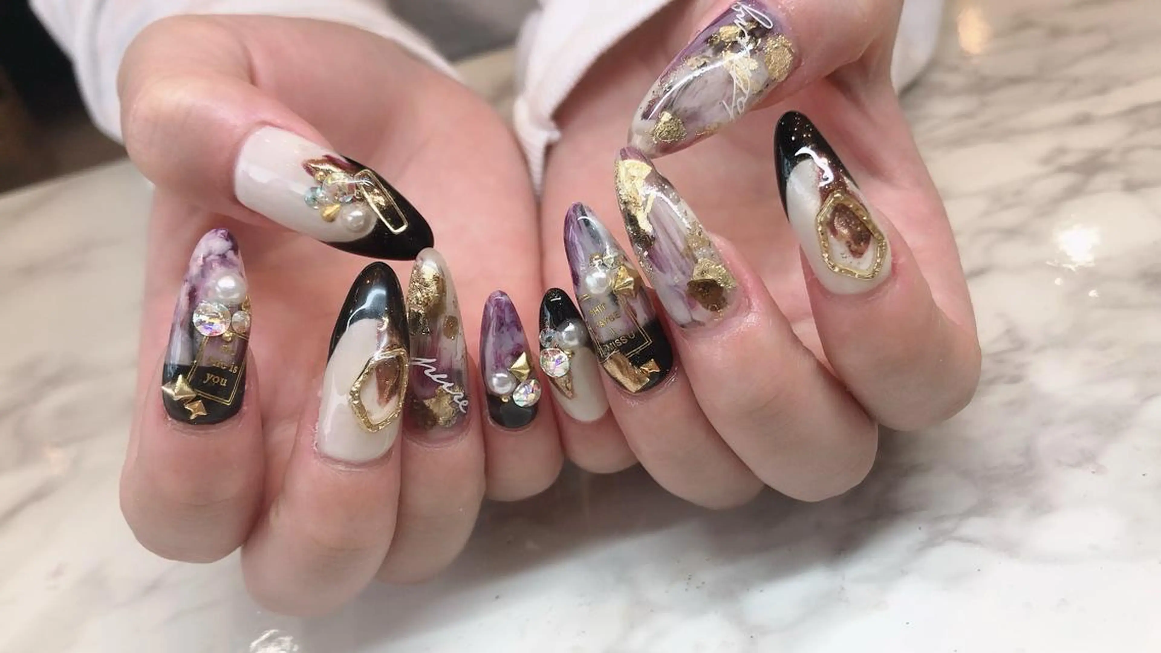 ネイル noix nail &eyeのネイルデザイン