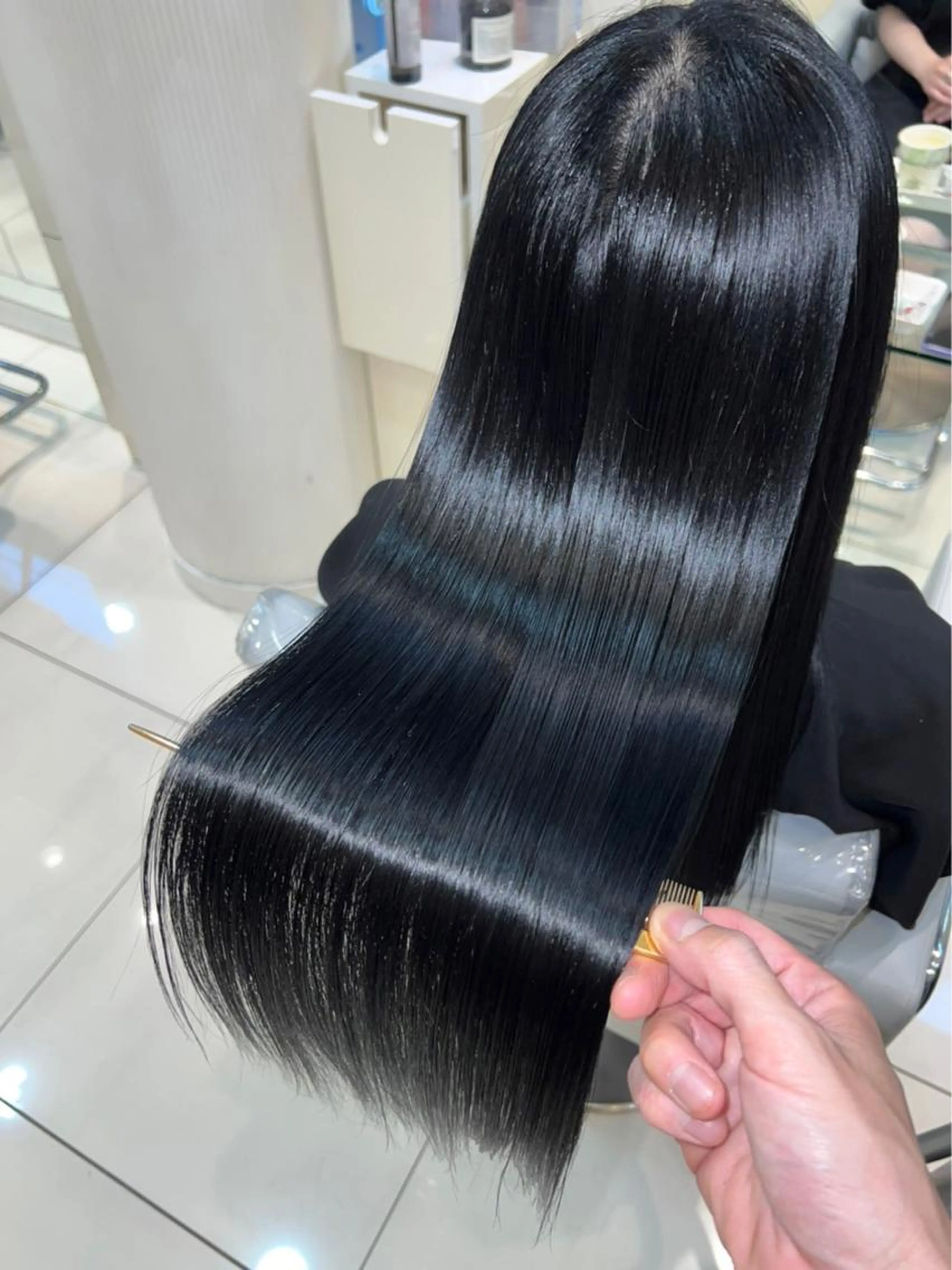 【✨平日限定/クセで広がる✨】カット+縮毛矯正+トリートメント【指名料込み】 🌈の写真