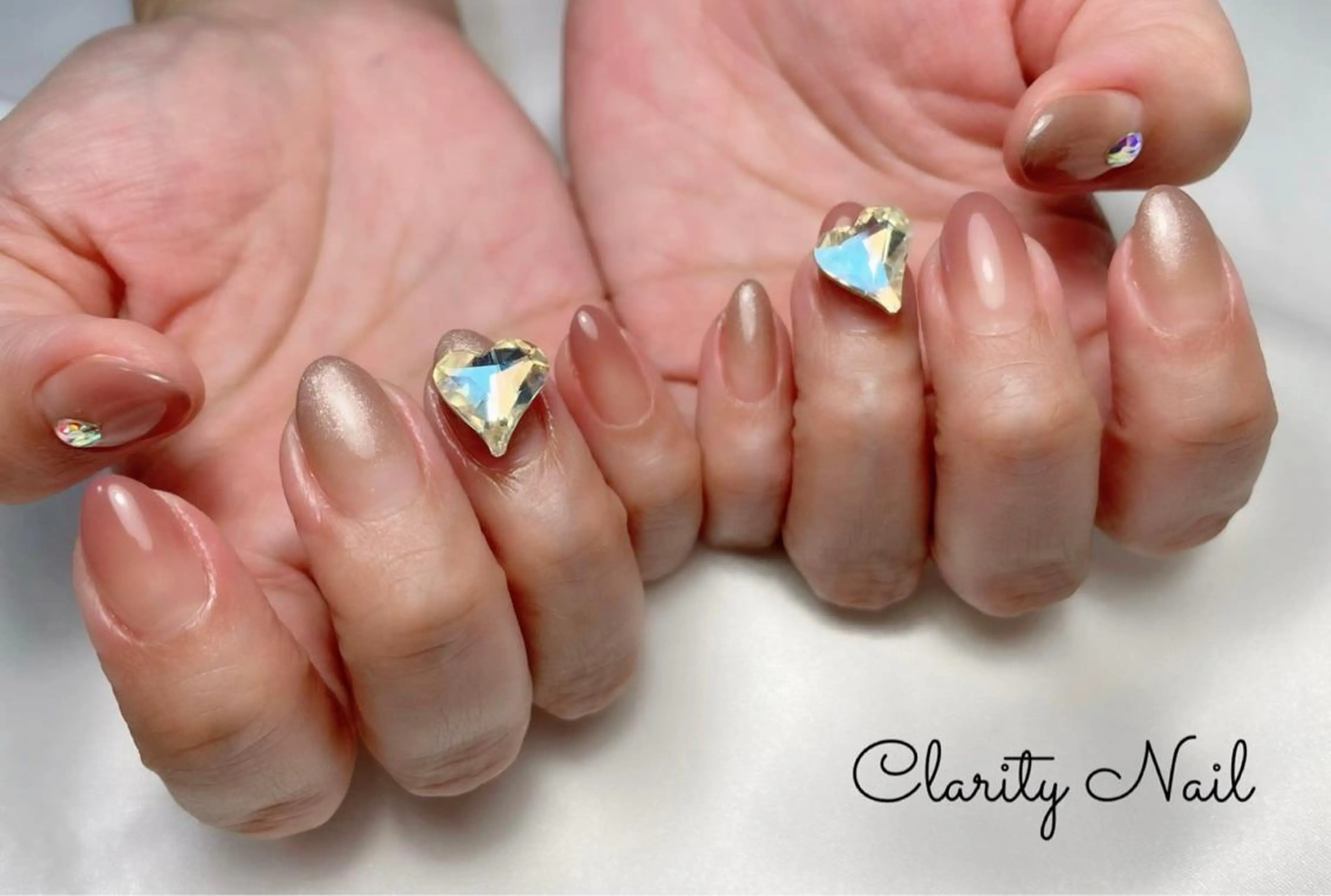 ネイル グラデーション ハンドネイル Clarity Nailのネイルデザイン