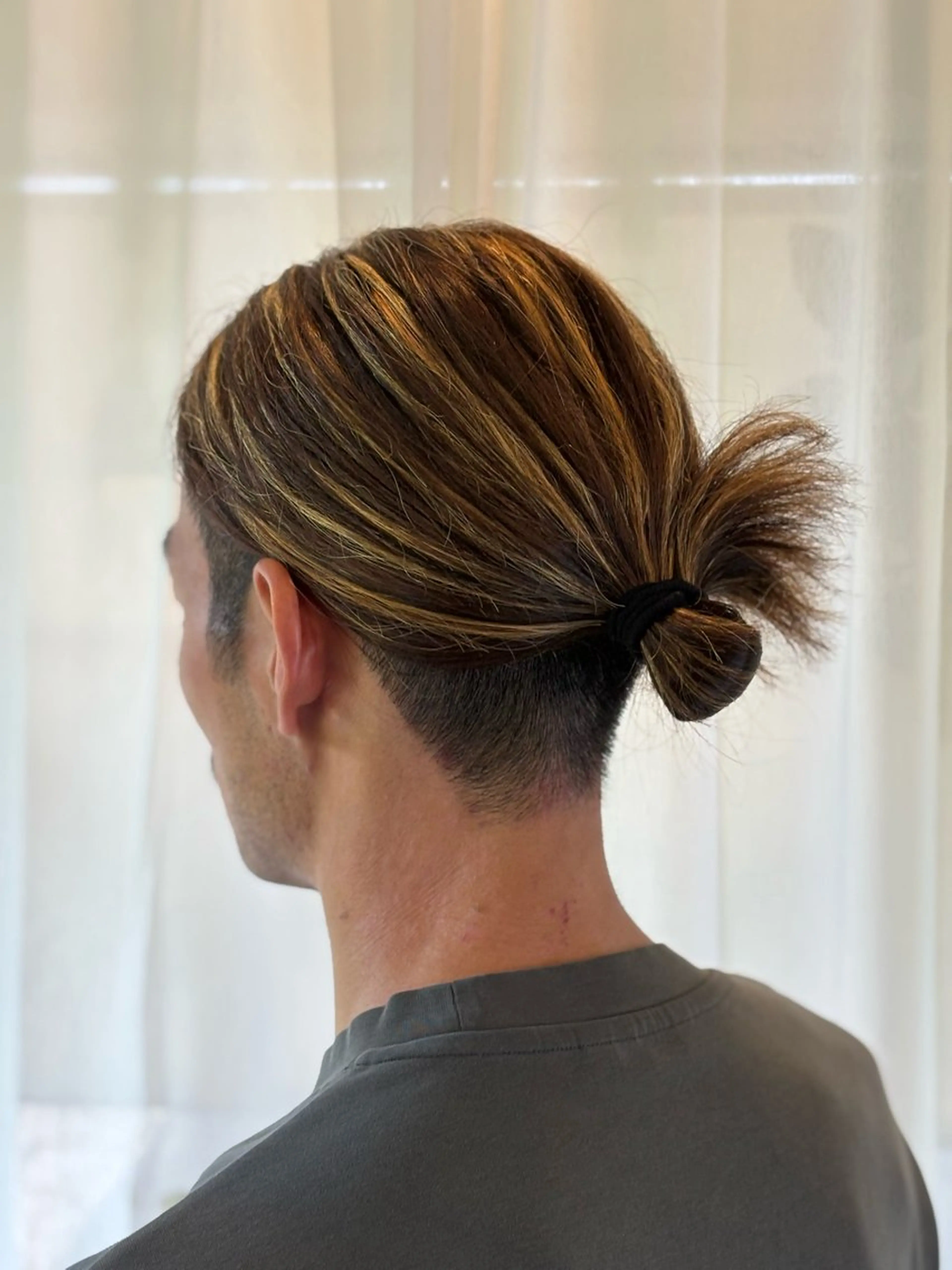 セミロング ハイライト カット ヘアカラー 艶カラー/ 似合わせ/ 祐樹のヘアスタイル