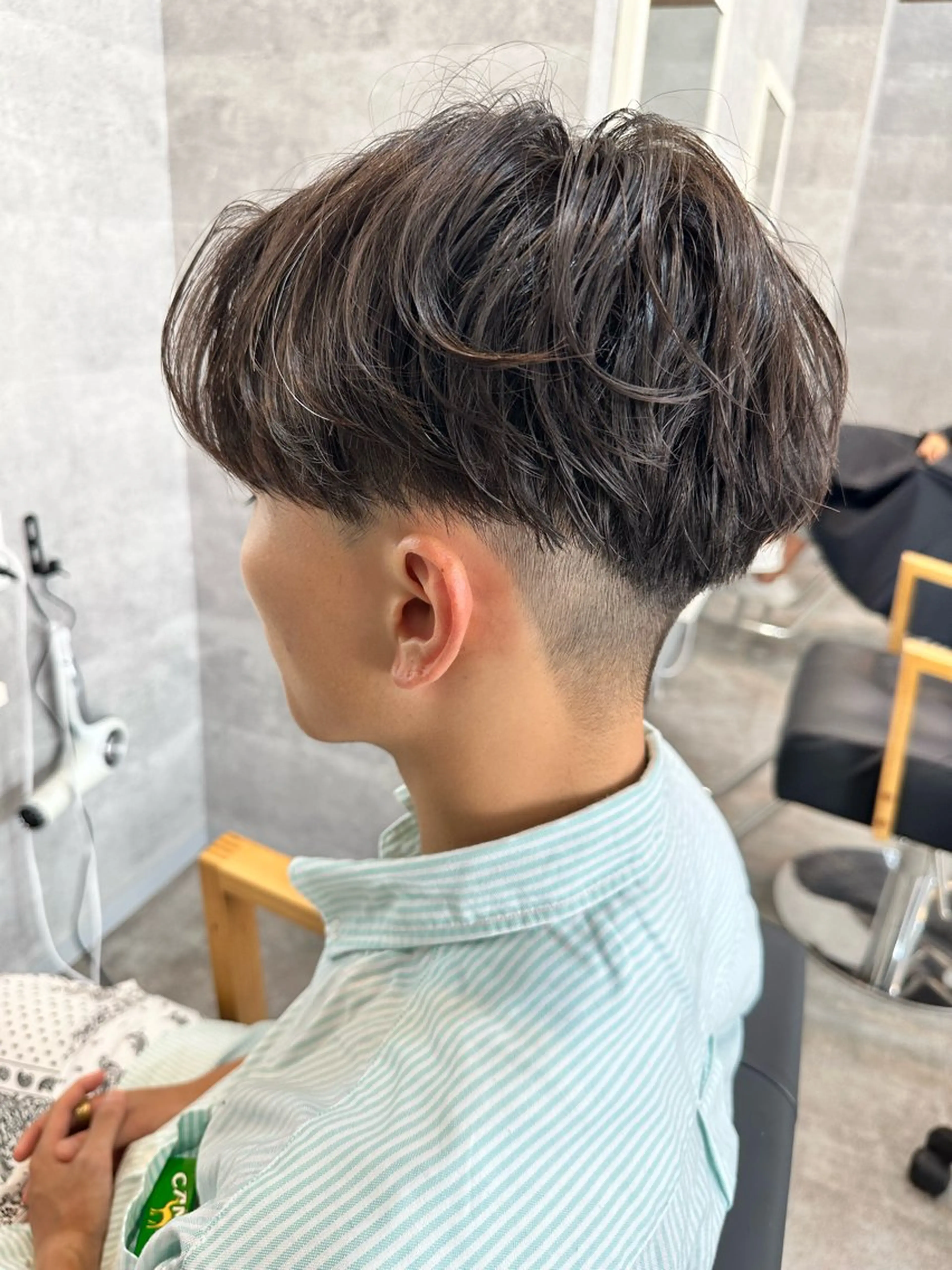 パーマ メンズ センターパート Bleachi 大宮West所属・鈴木拓也 メンズカットのヘアスタイル