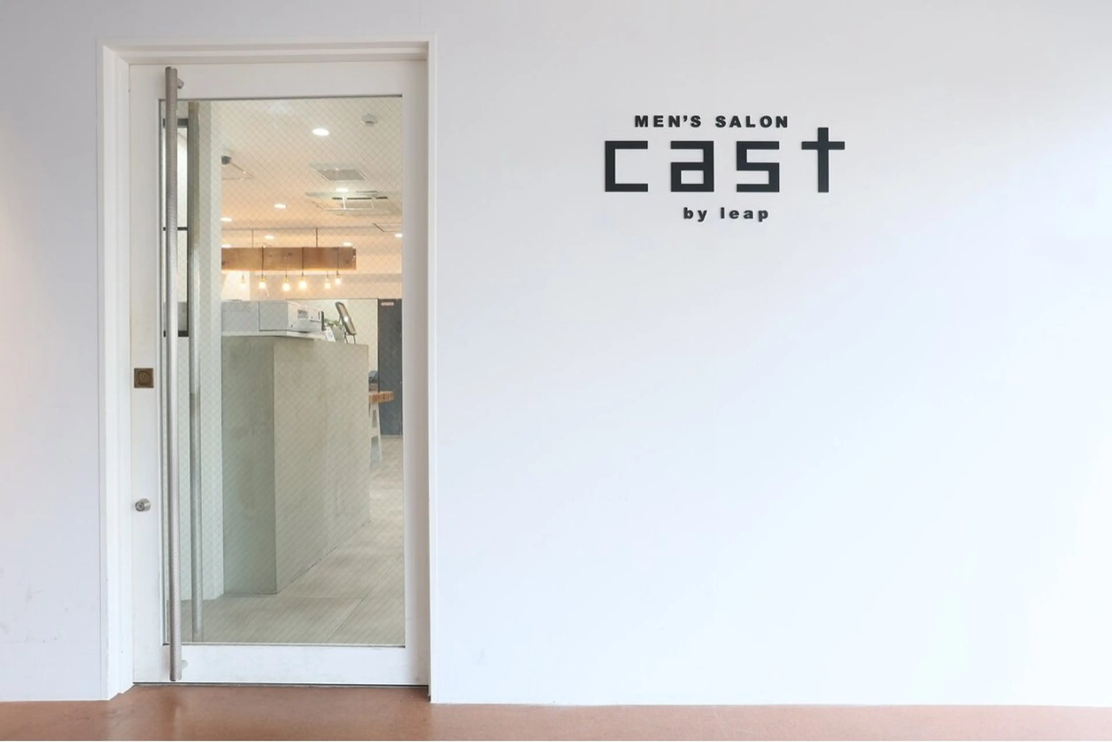 カット+眉カット+シャンプーの写真