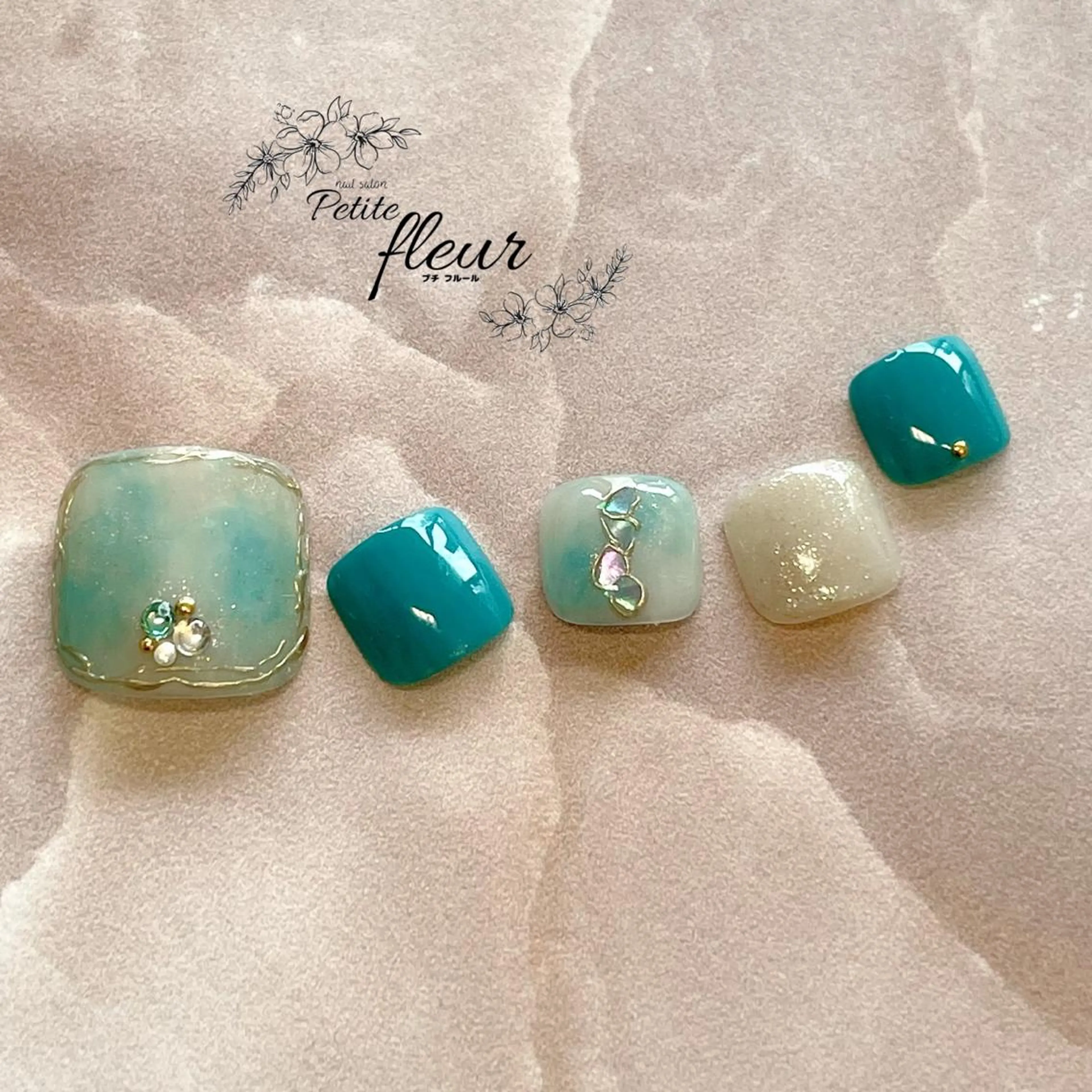 ネイル ❁⃘*。Petite fleur❁⃘*りさのネイルデザイン