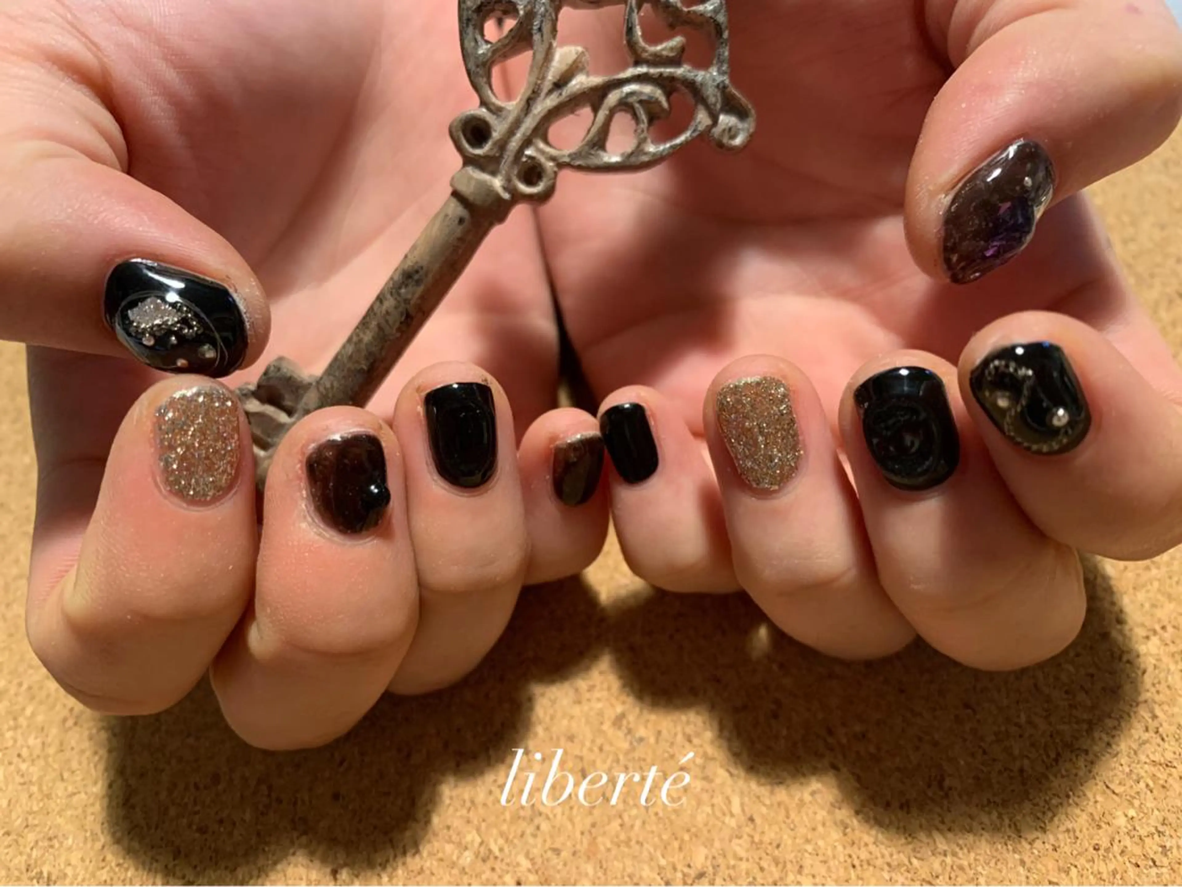 ネイル liberté (リベルテ)のネイルデザイン