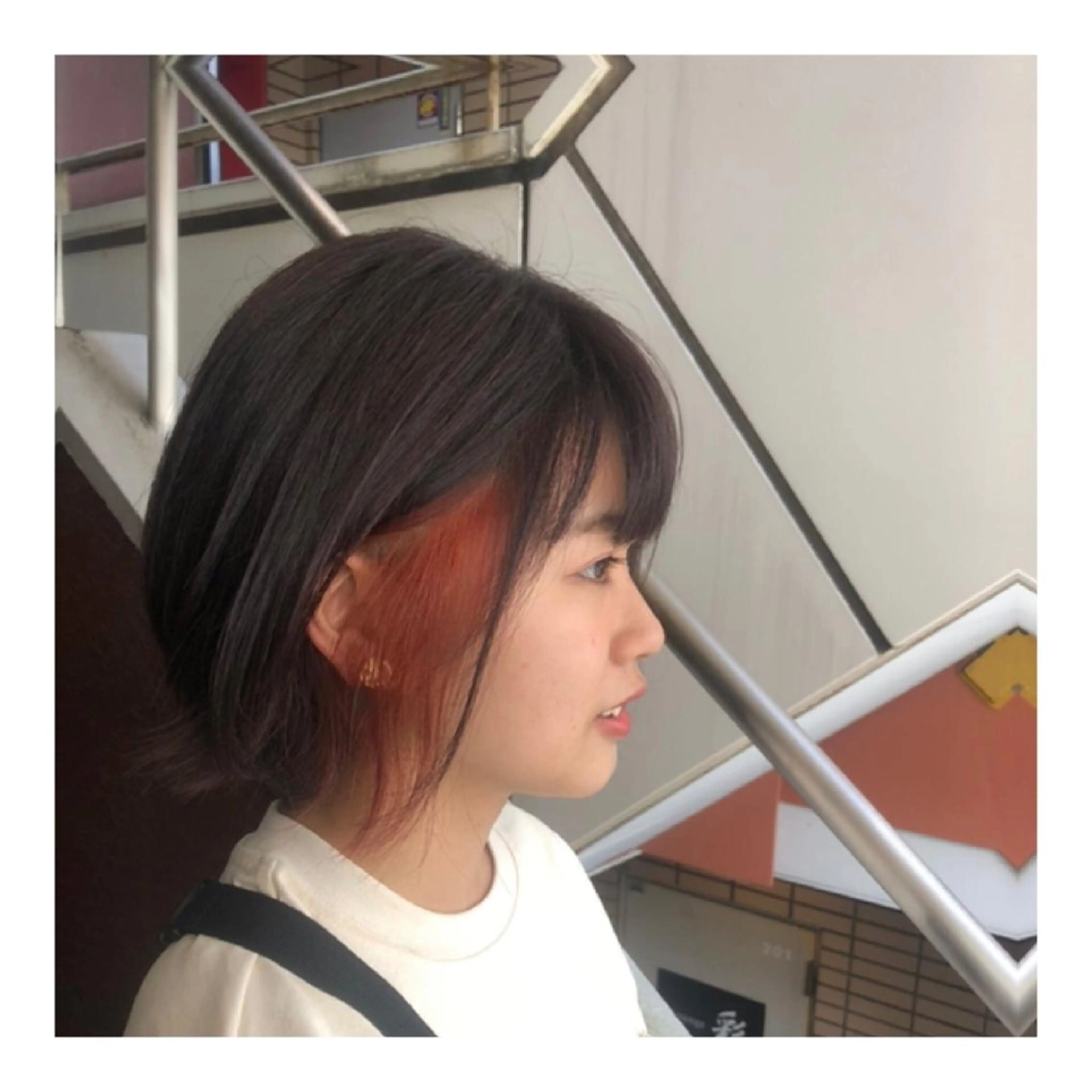 カラー ショート ヘアアレンジ ブリーチ インナーカラー オレンジ ヘアカラー トリートメント Joshua / 素髪改善のヘアスタイル