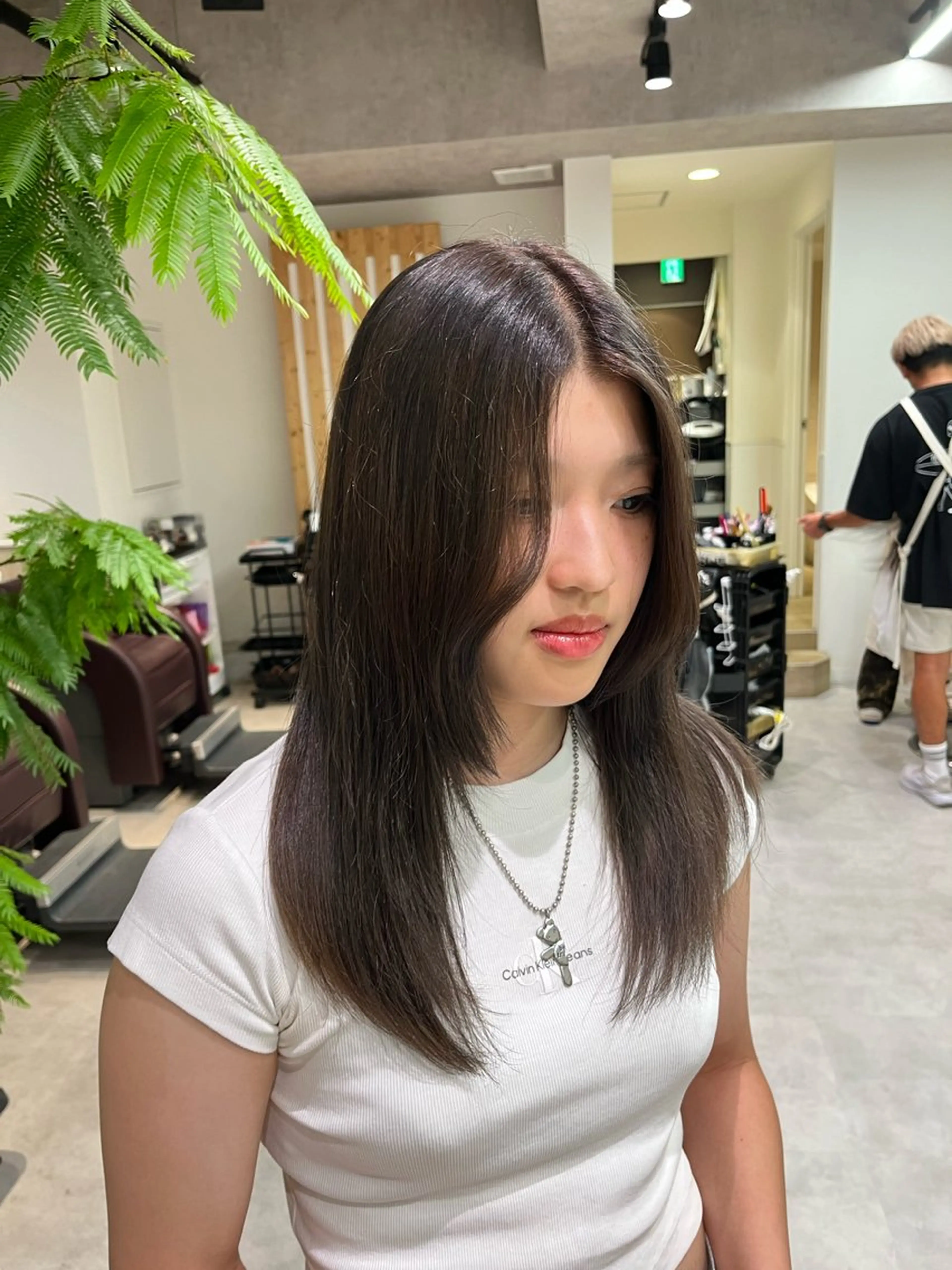 セミロング omocha umiのヘアスタイル