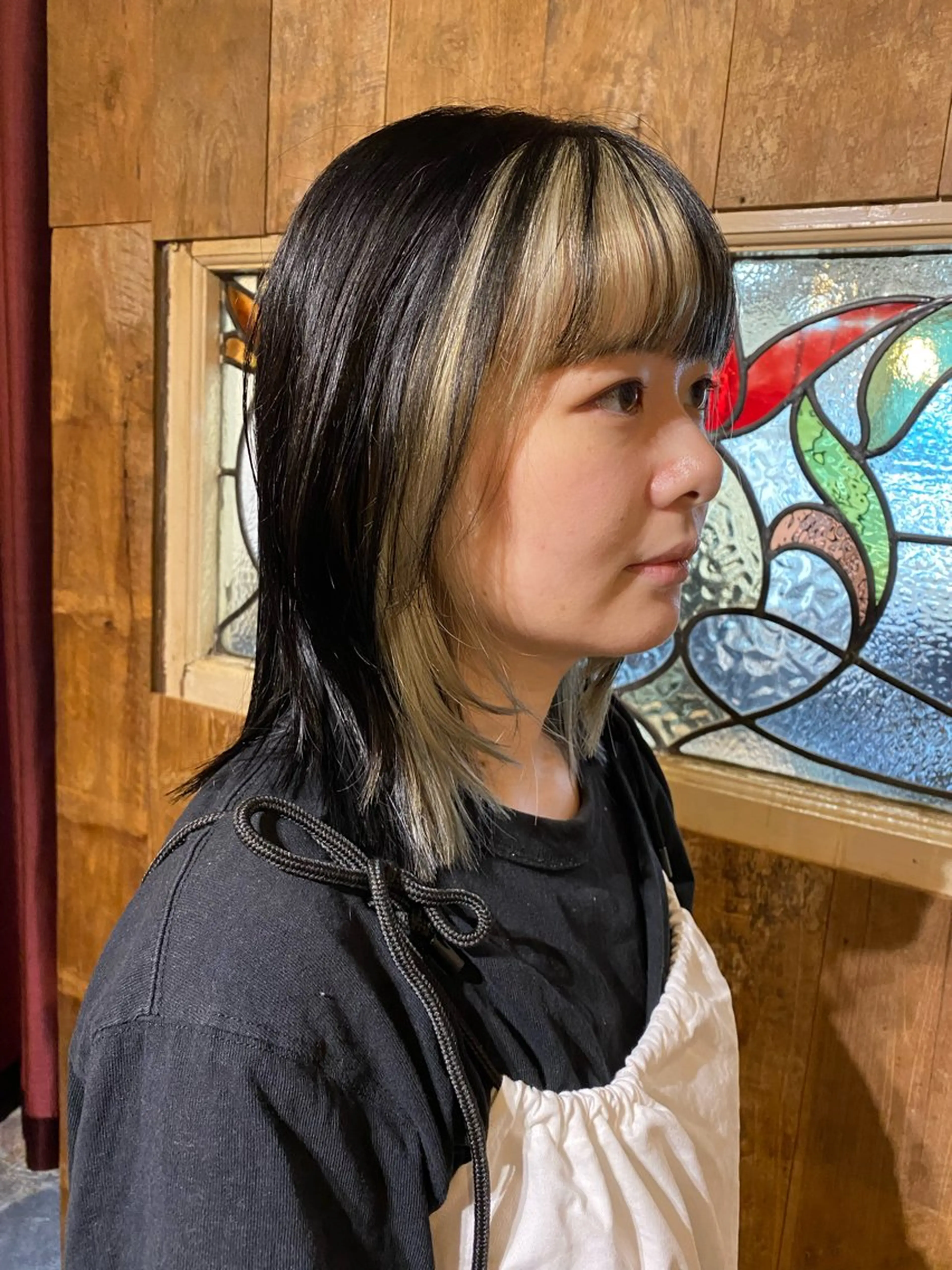 ミディアム カラー カット ヘアカラー トリートメント 肌馴染みくすみカラー 花房 佑夏のヘアスタイル