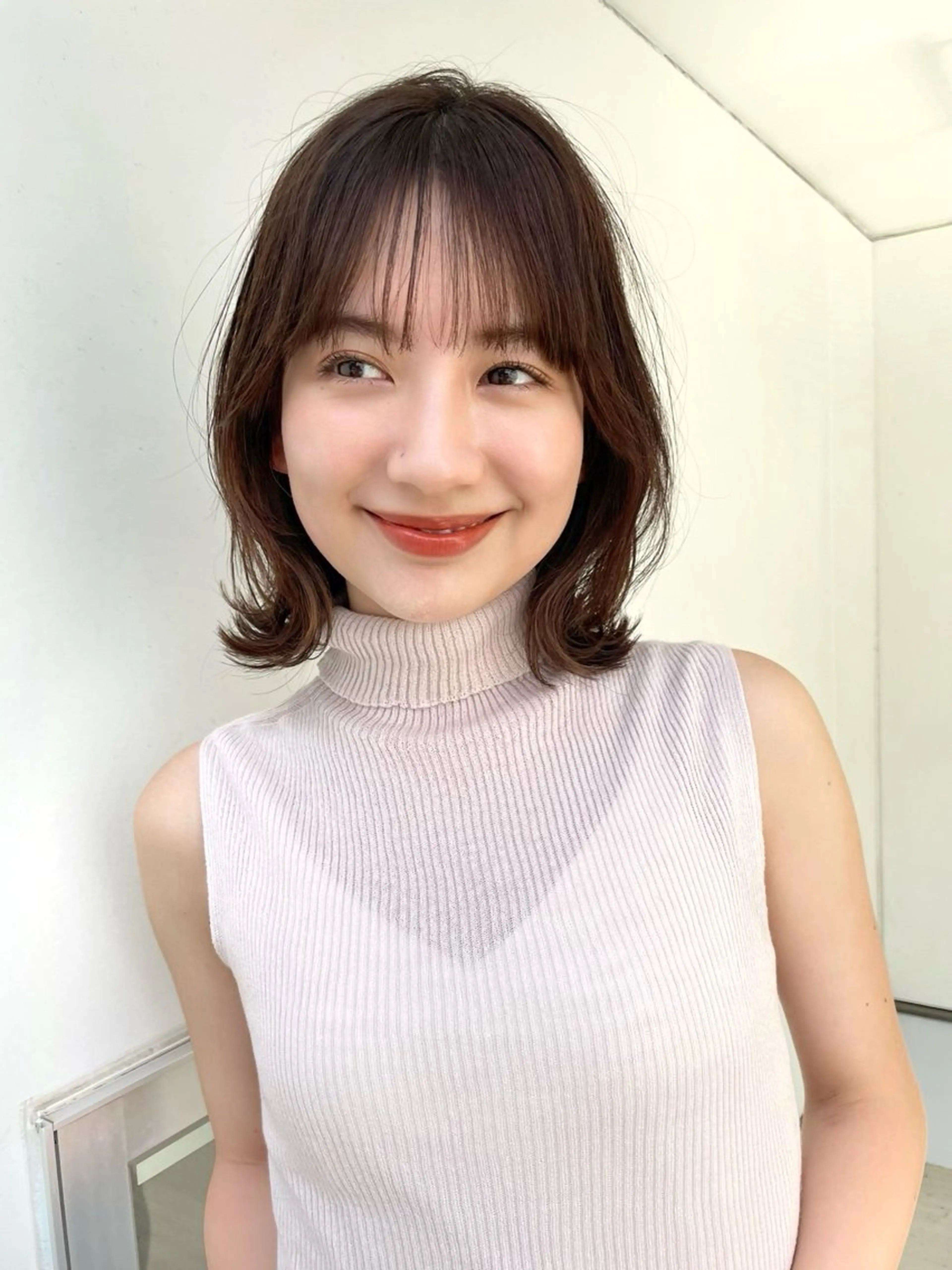 ミディアム カラー 切りっぱなしボブ ボブレイヤー ボブ くびれヘア 顔まわりレイヤー カット ヘアカラー 結べるレイヤーボブ くびれLady表参道のヘアスタイル