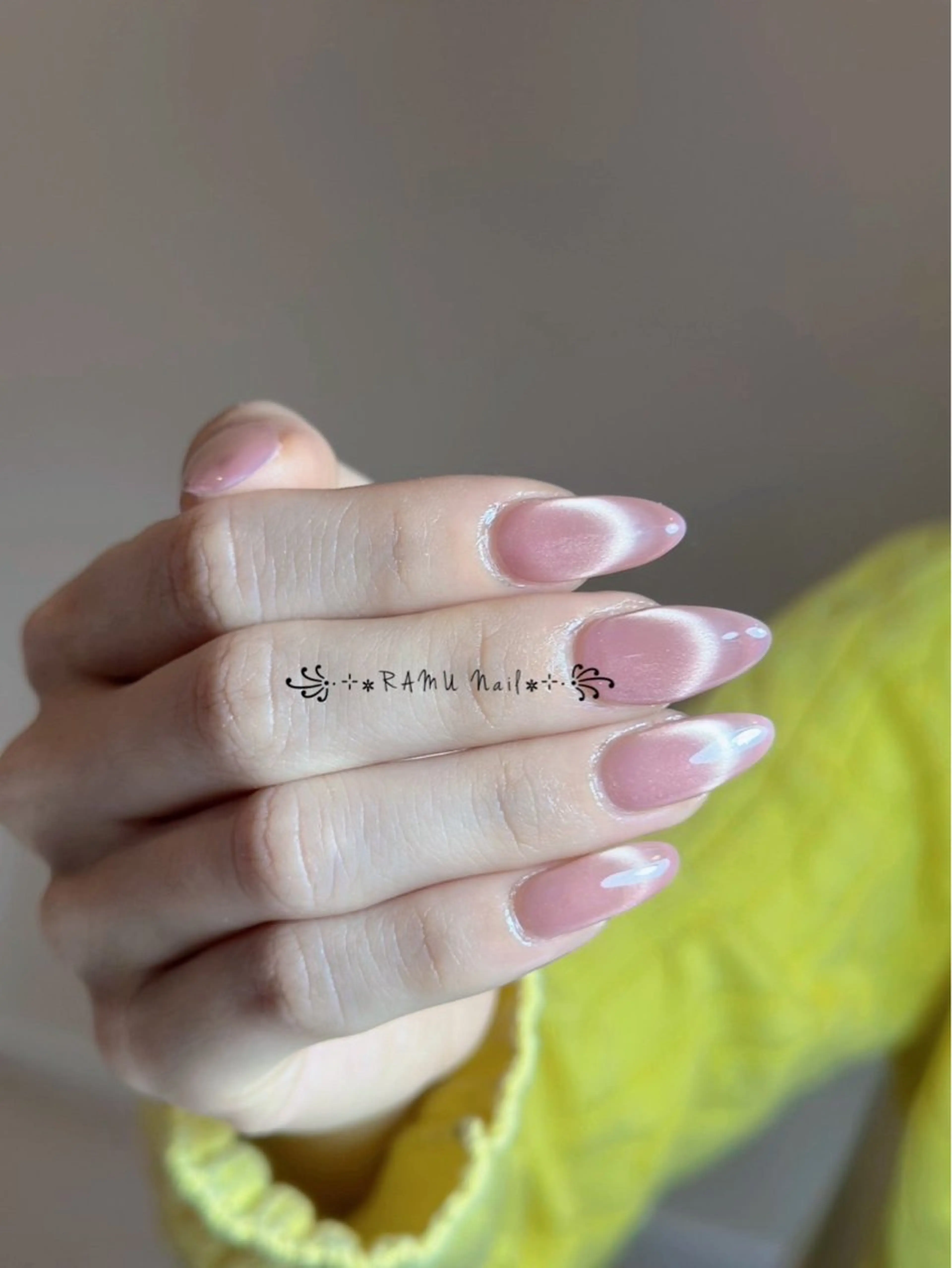 ネイル チークネイル フレンチネイル グラデーション キラキラネイル 韓国ネイル ハンドネイル RAMU_Nail 池袋店のネイルデザイン