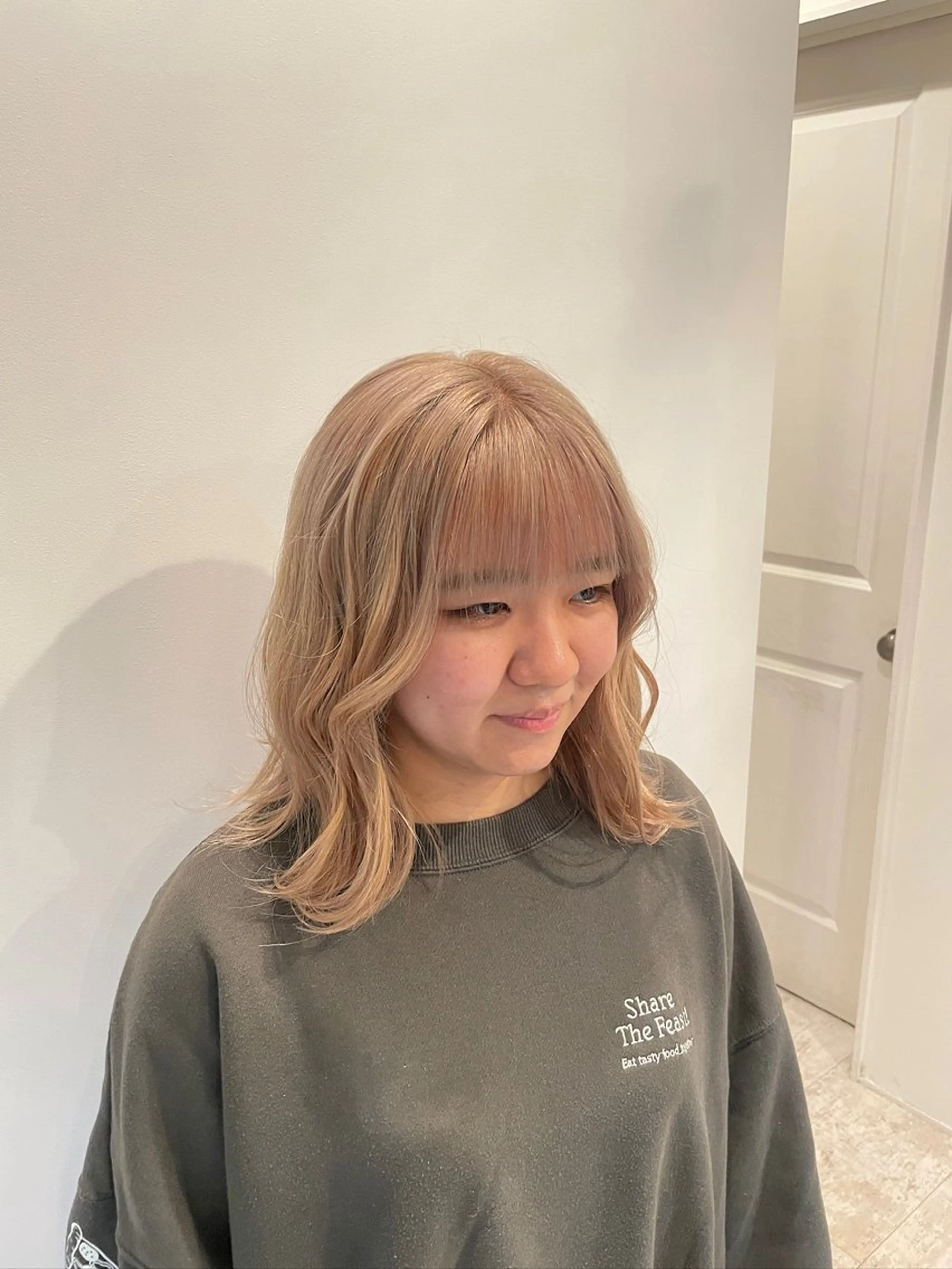 セミロング カラー ヘアアレンジ ベージュカラー 増田 ルナのヘアスタイル