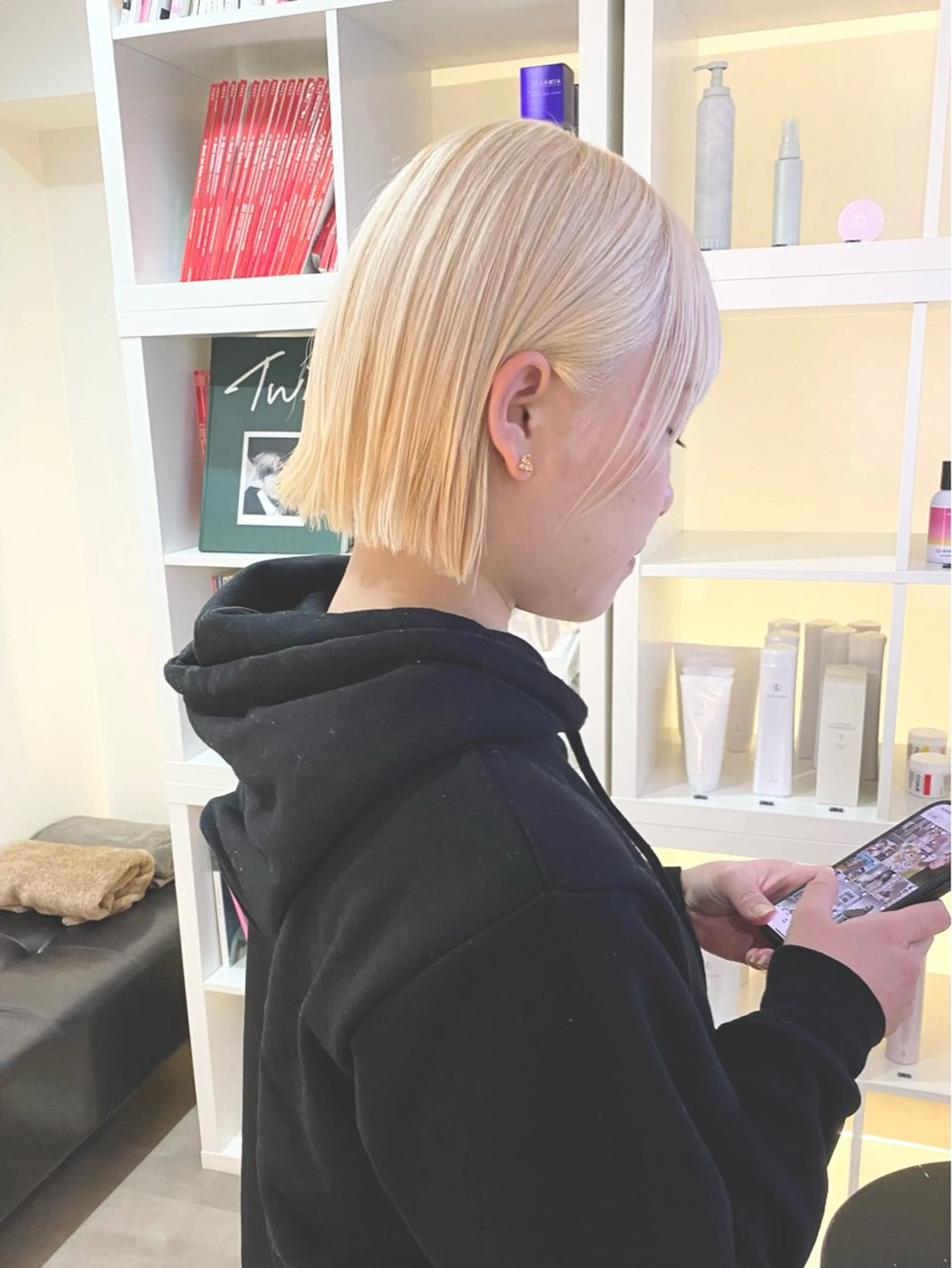 ショート カラー 抜きっぱなしブロンド ブロンド ホワイトブロンド 名古屋/髪質改善 /ミサトのヘアスタイル