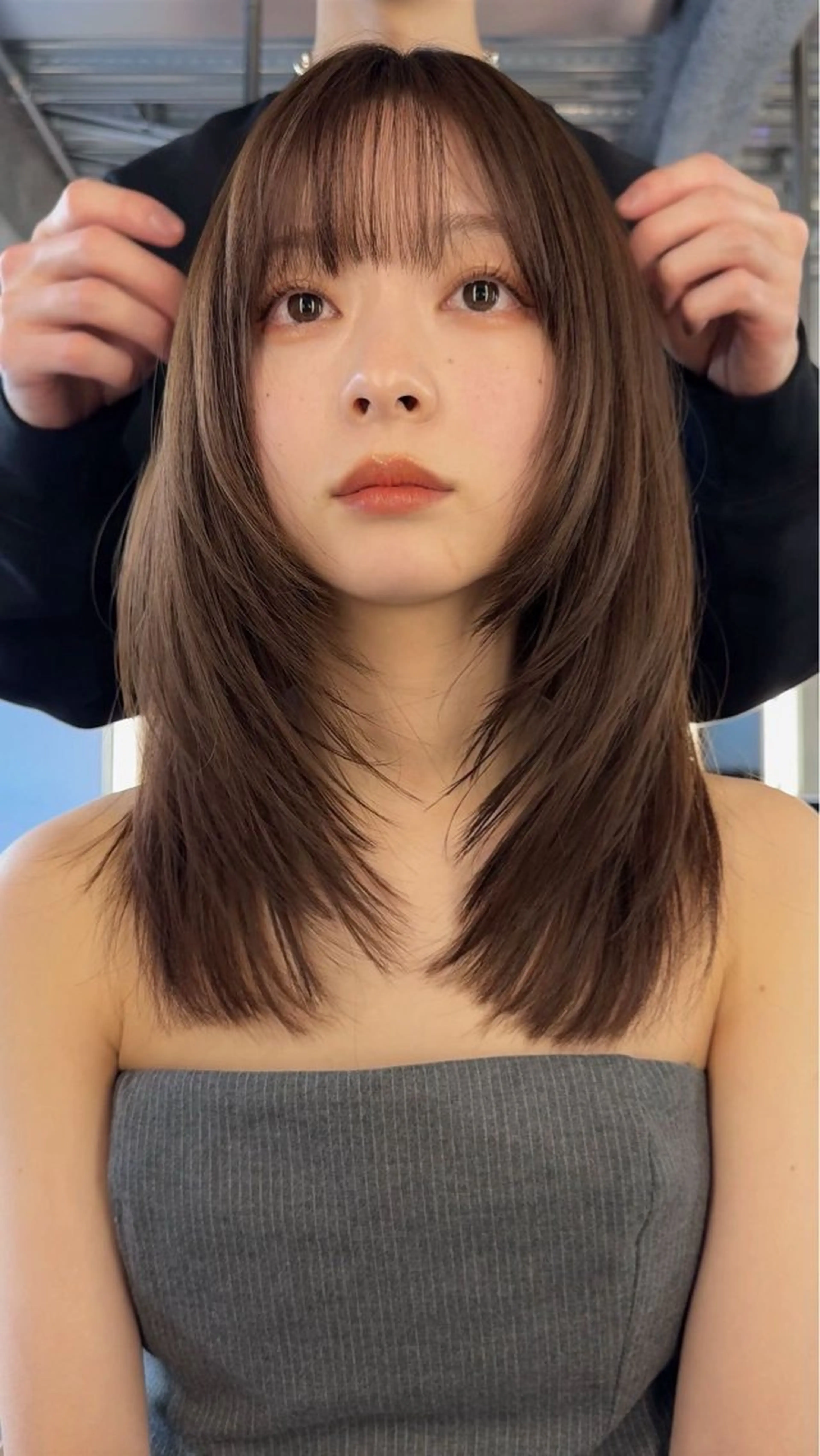 セミロング 透明感カラー/ 個性派🩶LANAのヘアスタイル