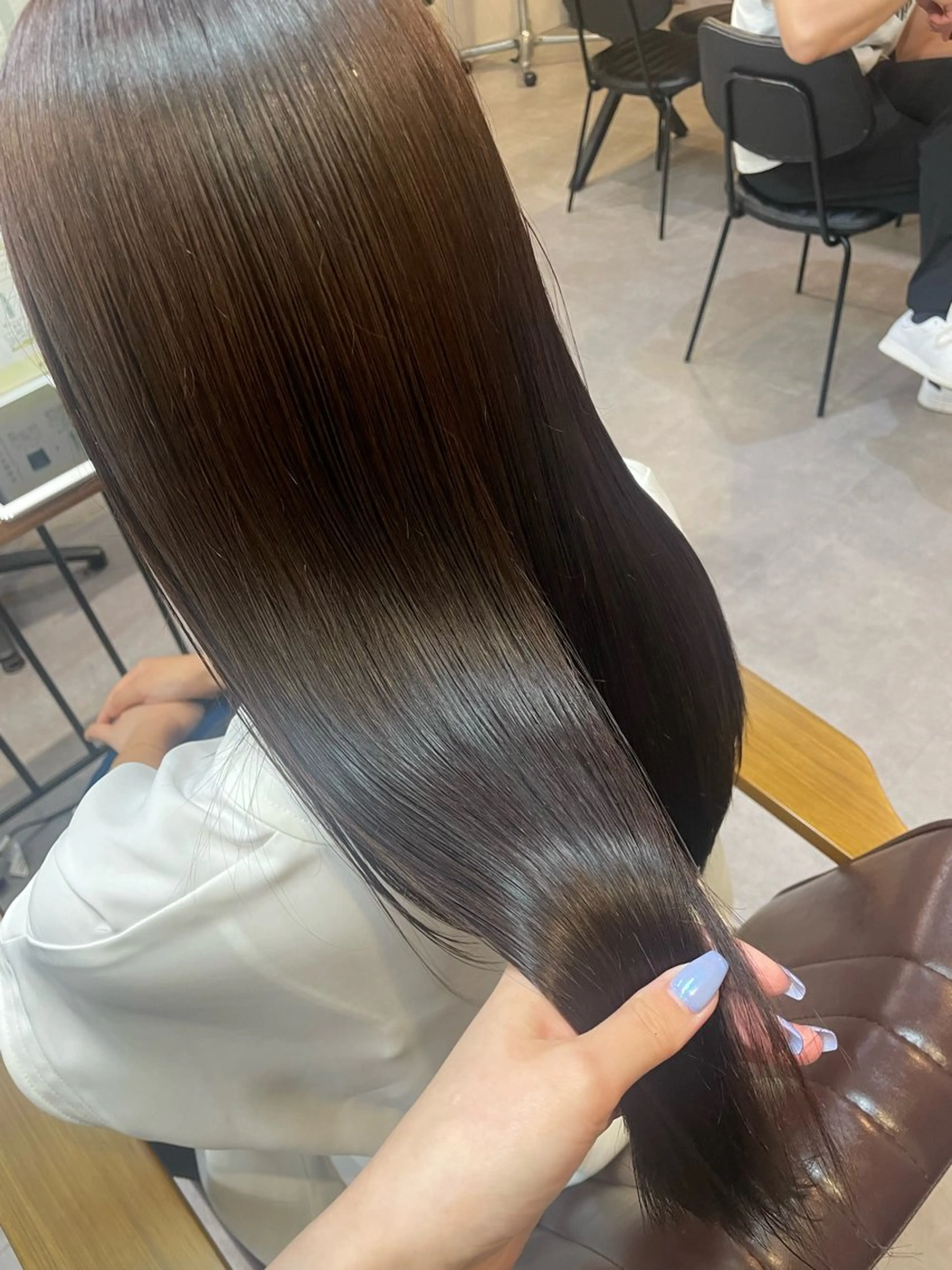 ロング 原 麻耶のヘアスタイル