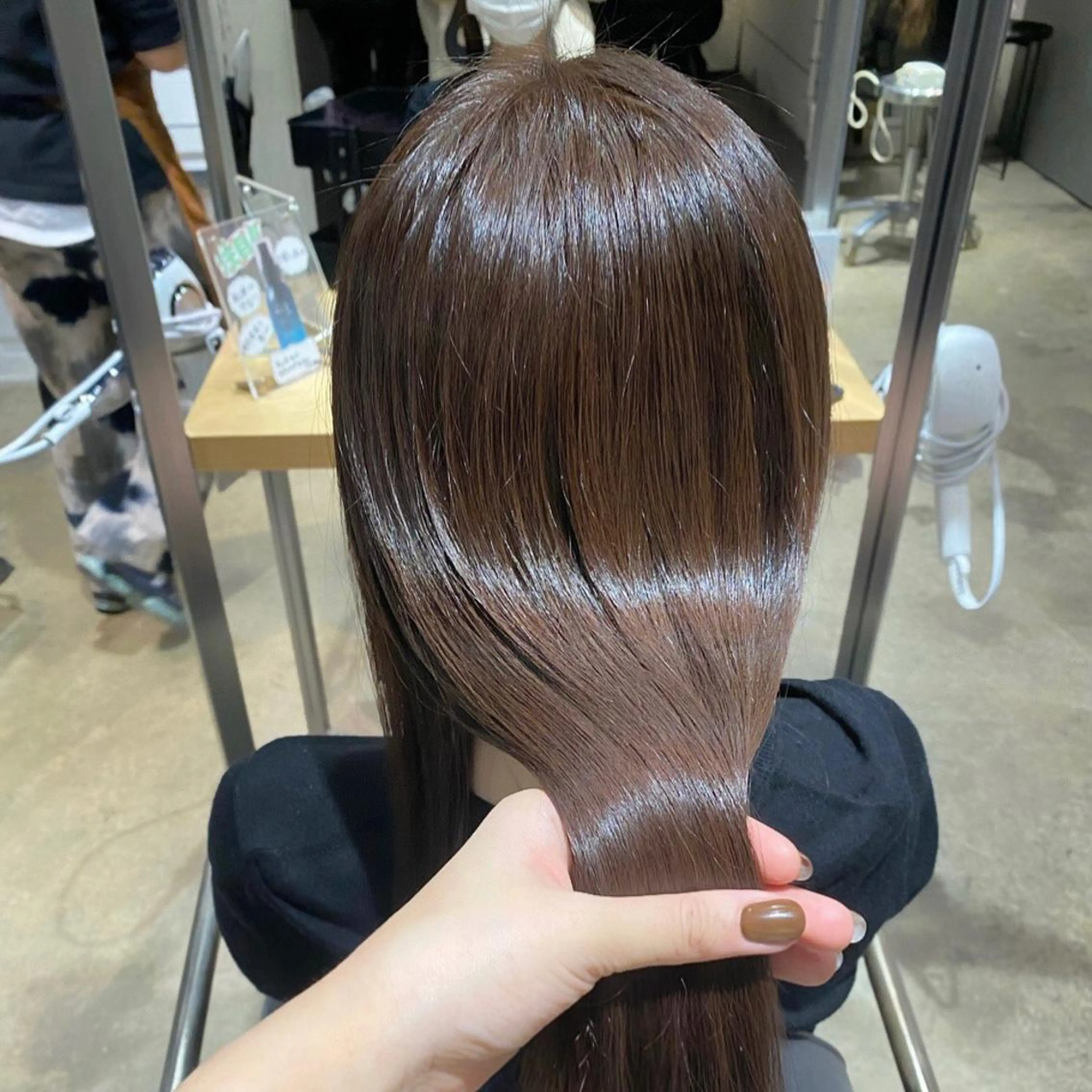 セミロング dipty MOILA所属・辻 貴音のヘアスタイル