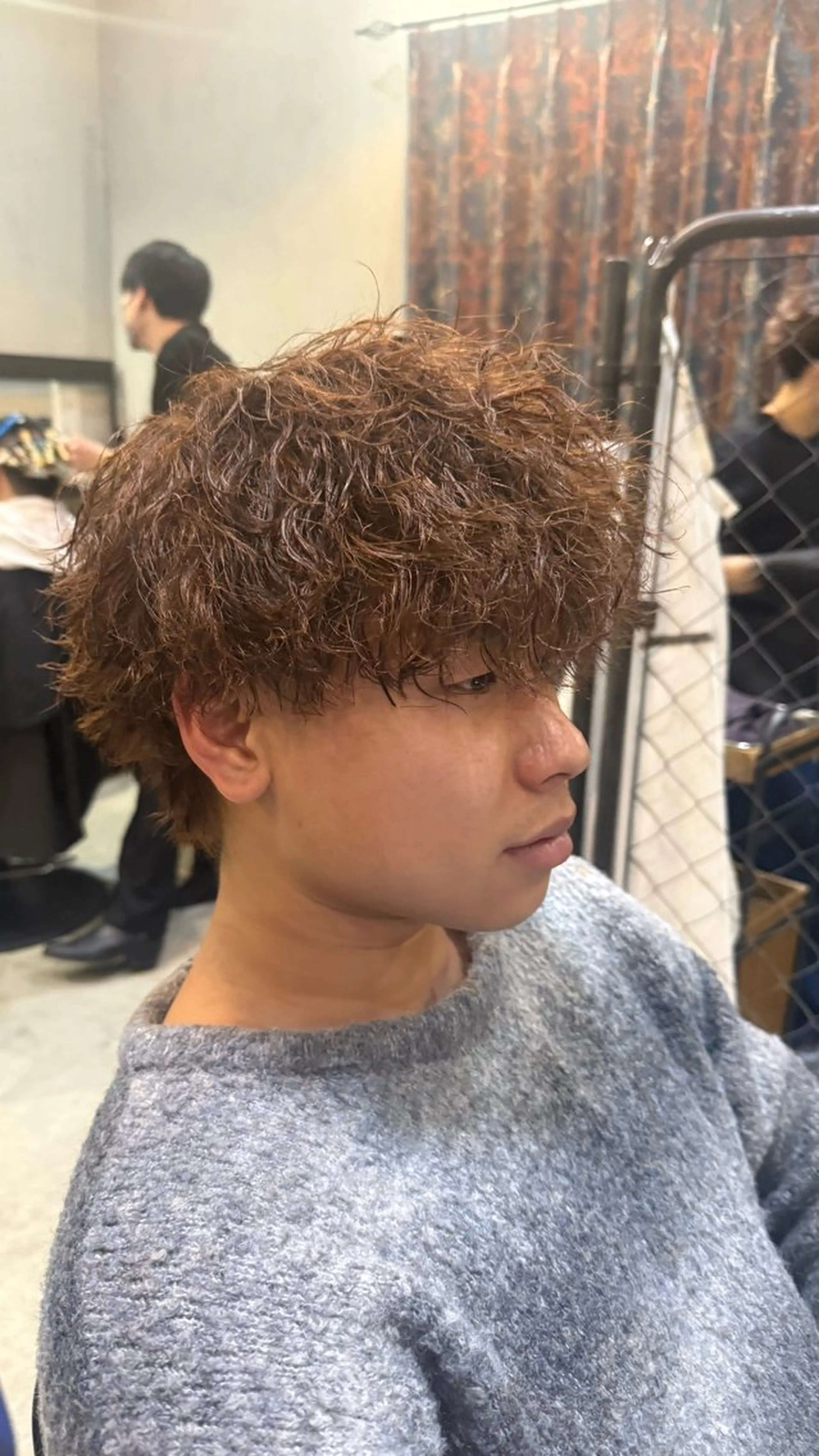 パーマ カット パーマ Bernie boyのヘアスタイル