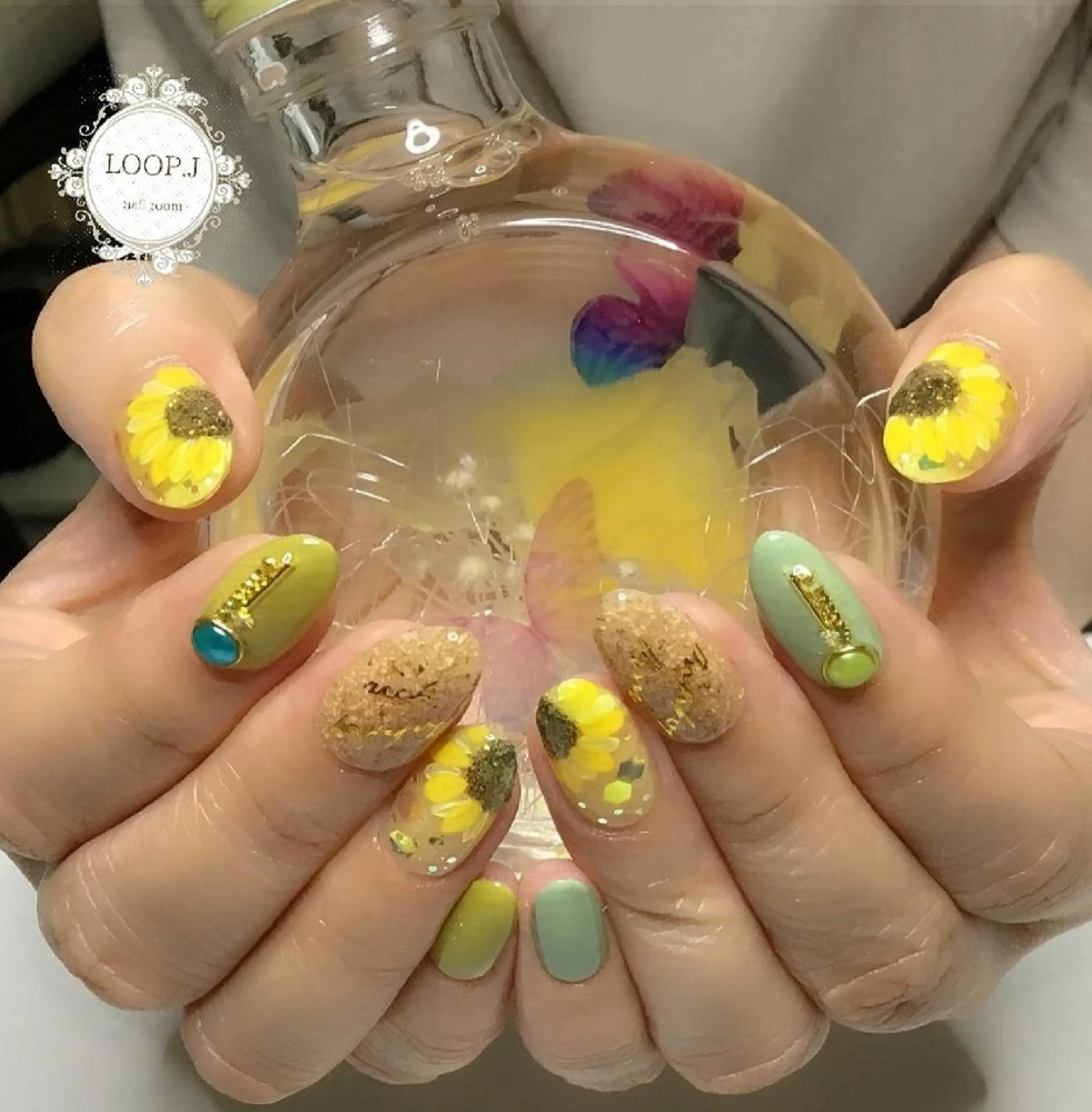 ネイル ハンドネイル おおくぼ めぐみのネイルデザイン