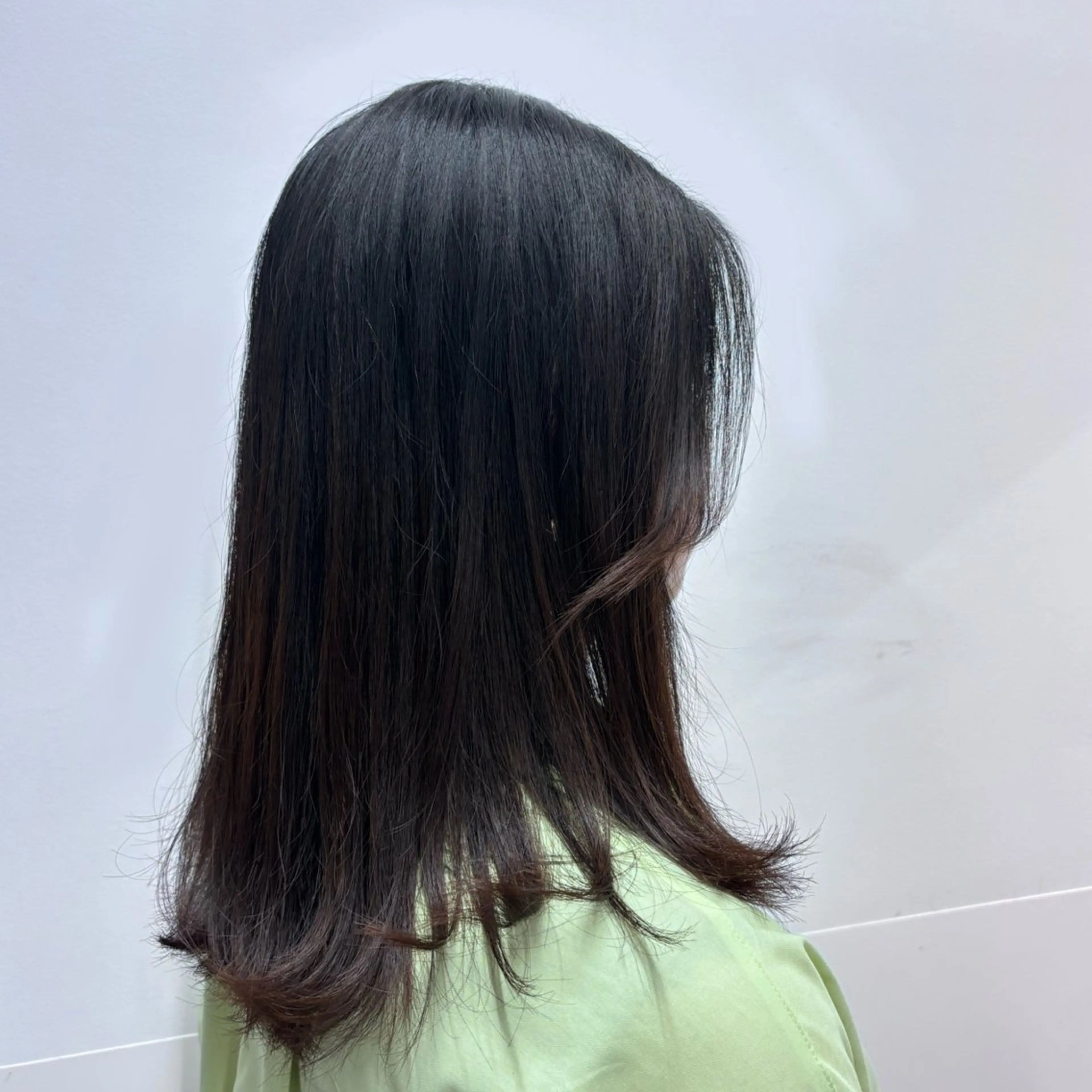 カラー 艶髪ストレート🫶 AYANAのヘアスタイル