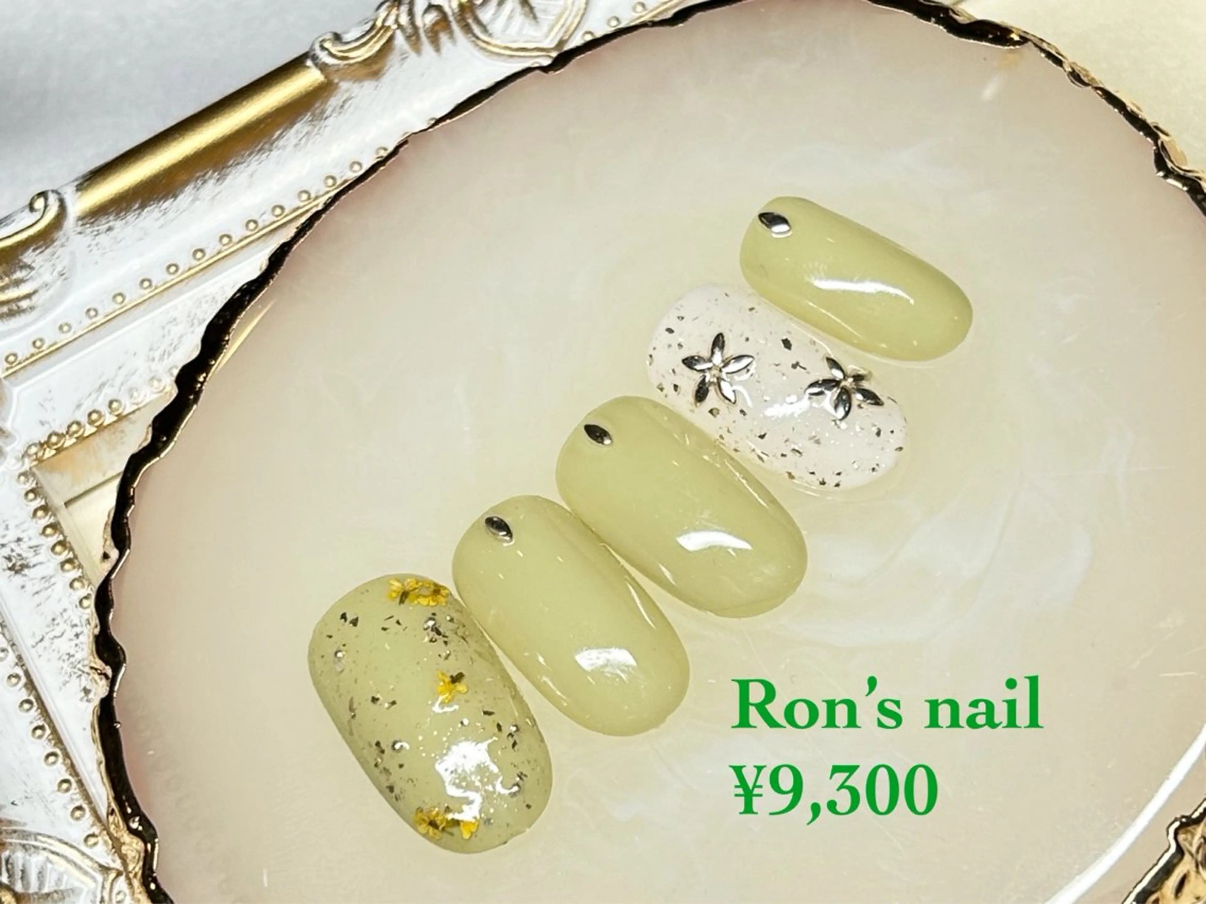 ネイル Ron's 成田のネイルデザイン