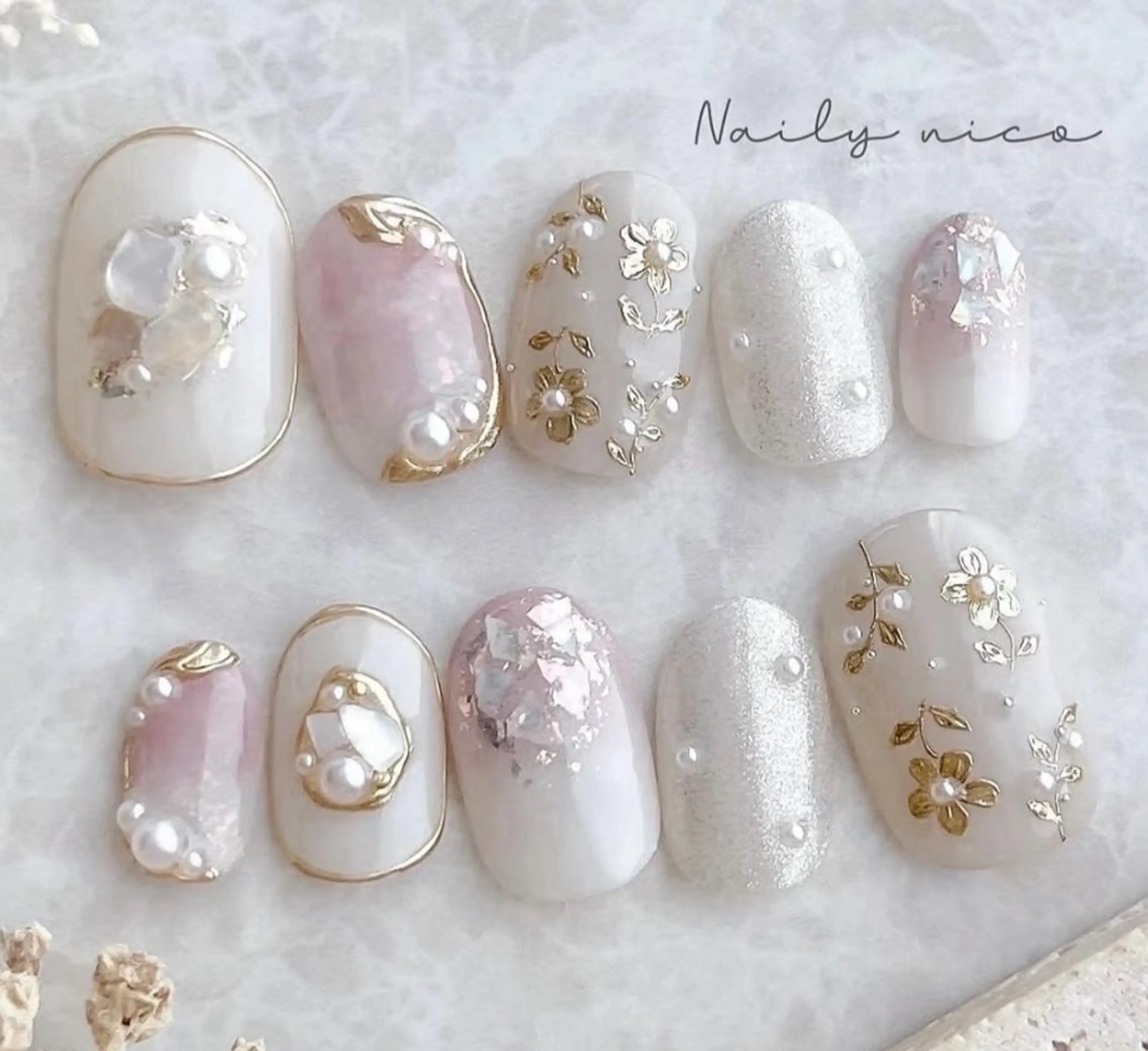 ネイル ハンドネイル キン グミのネイルデザイン