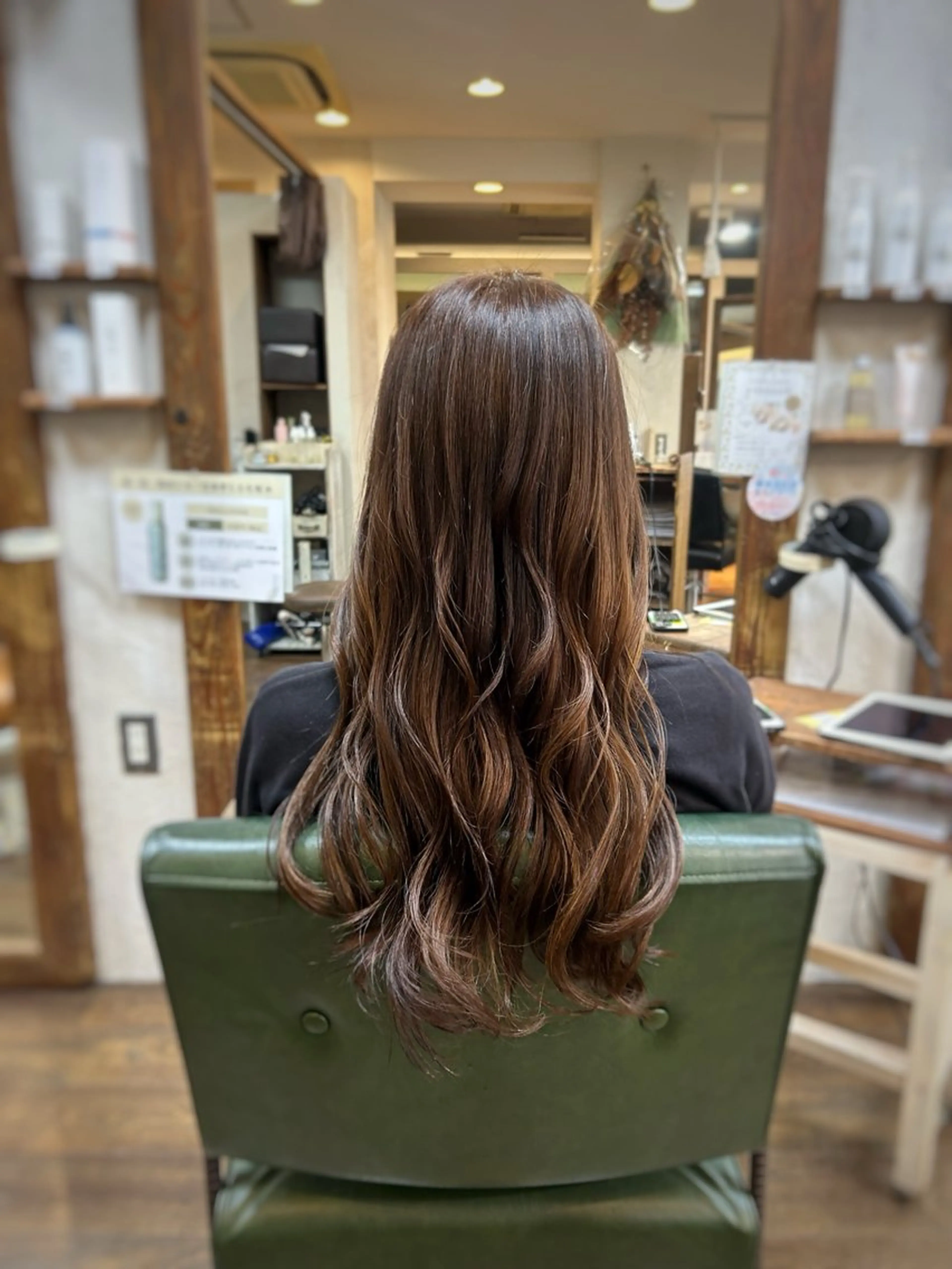 ロング カラー ベージュカラー カット ヘアカラー 徳 永のヘアスタイル