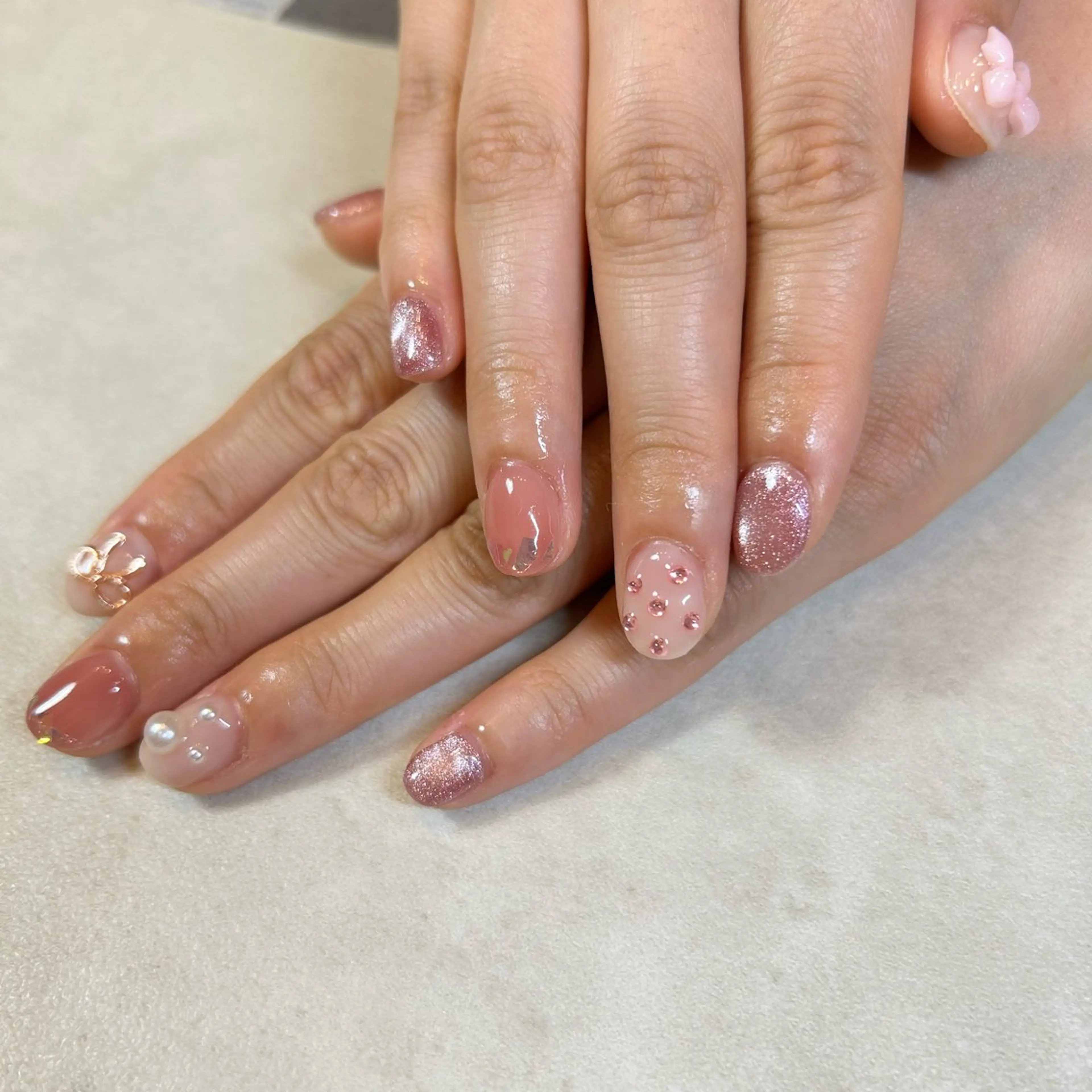 ミディアム ハンドネイル Nail R _mikuのネイルデザイン