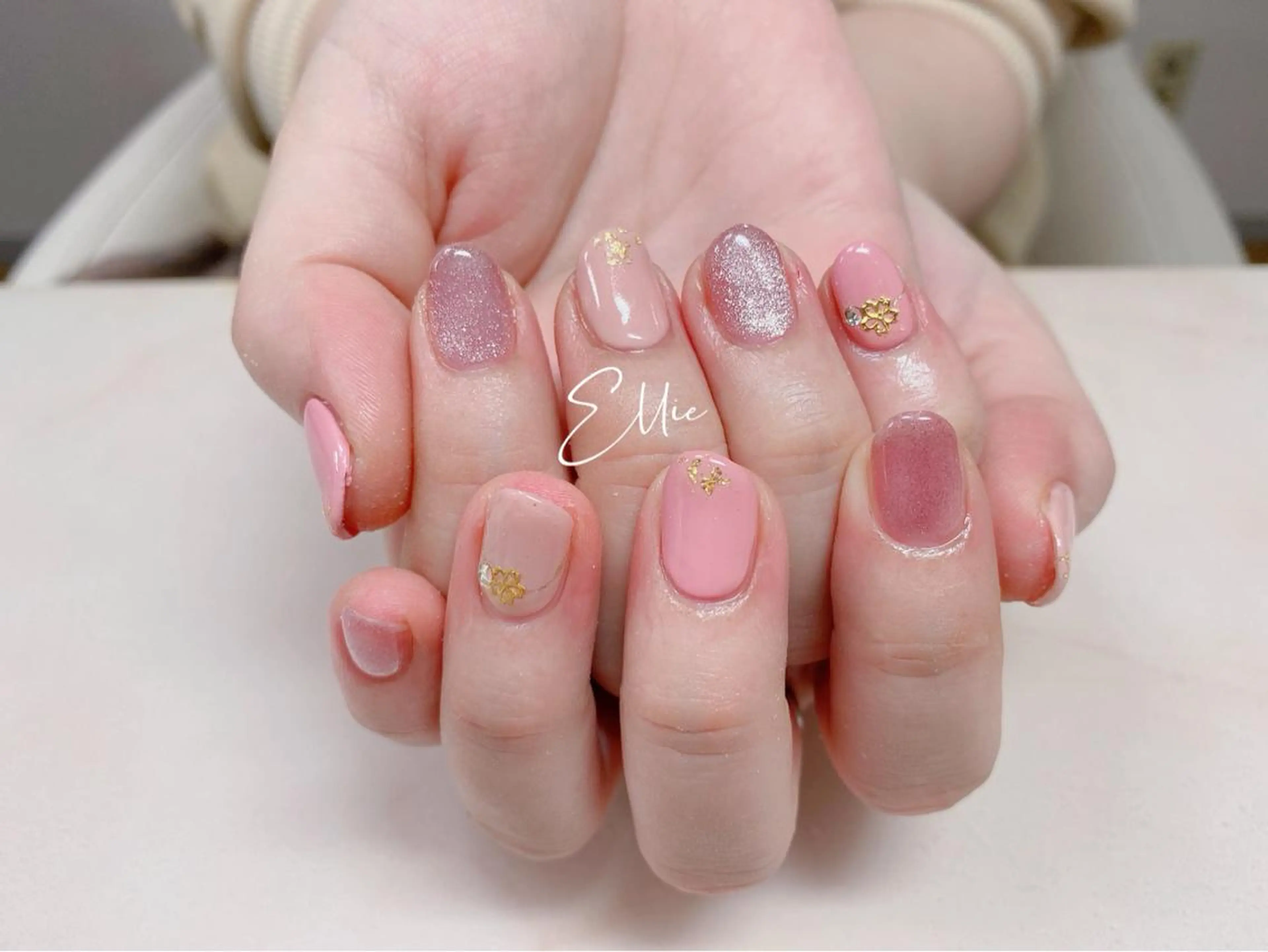 ネイル ハンドネイル ハンドケア ♡Ellie ♡のネイルデザイン