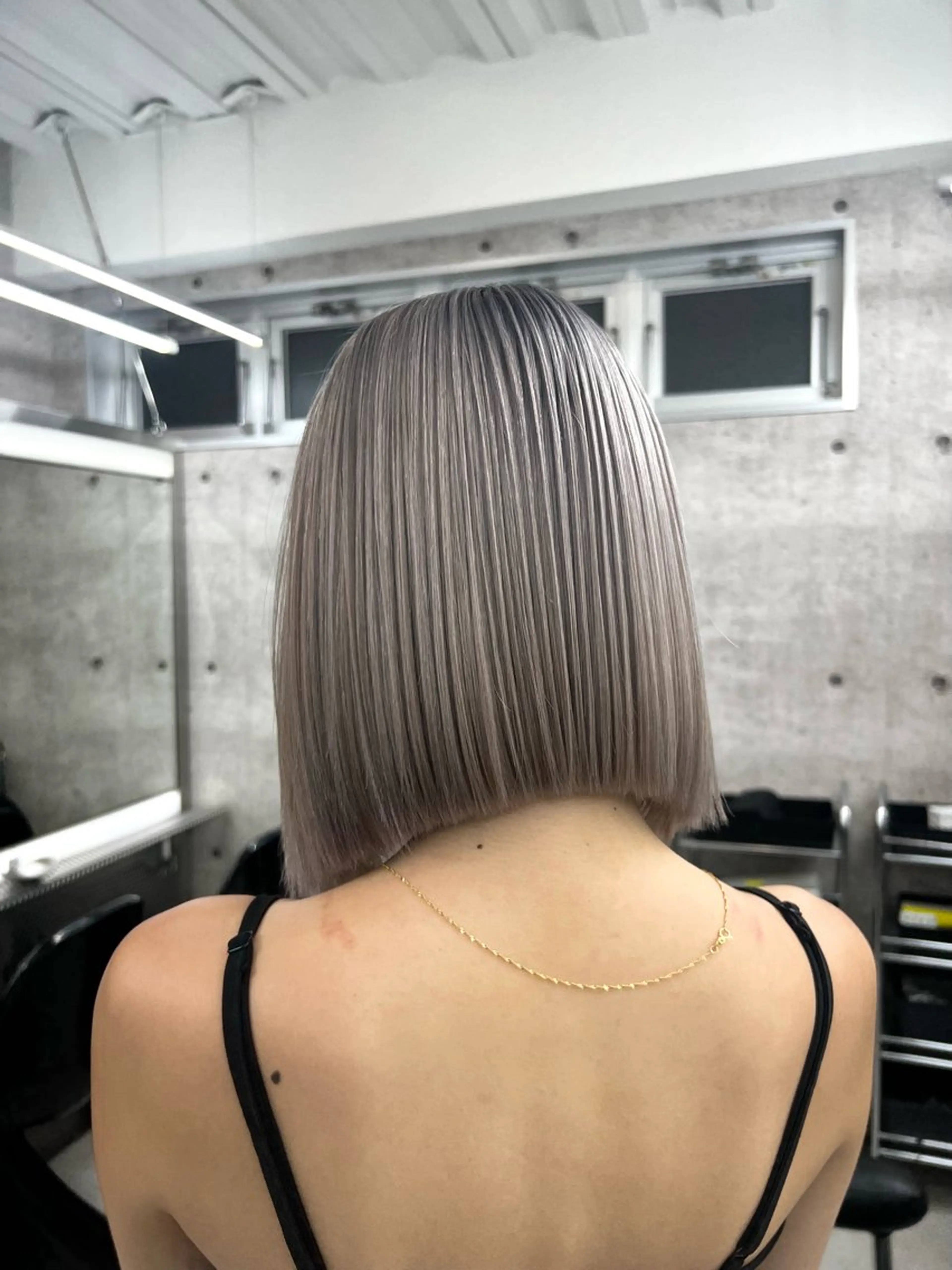 ショート アンナ🦋海外ヘア バレイヤージュのヘアスタイル