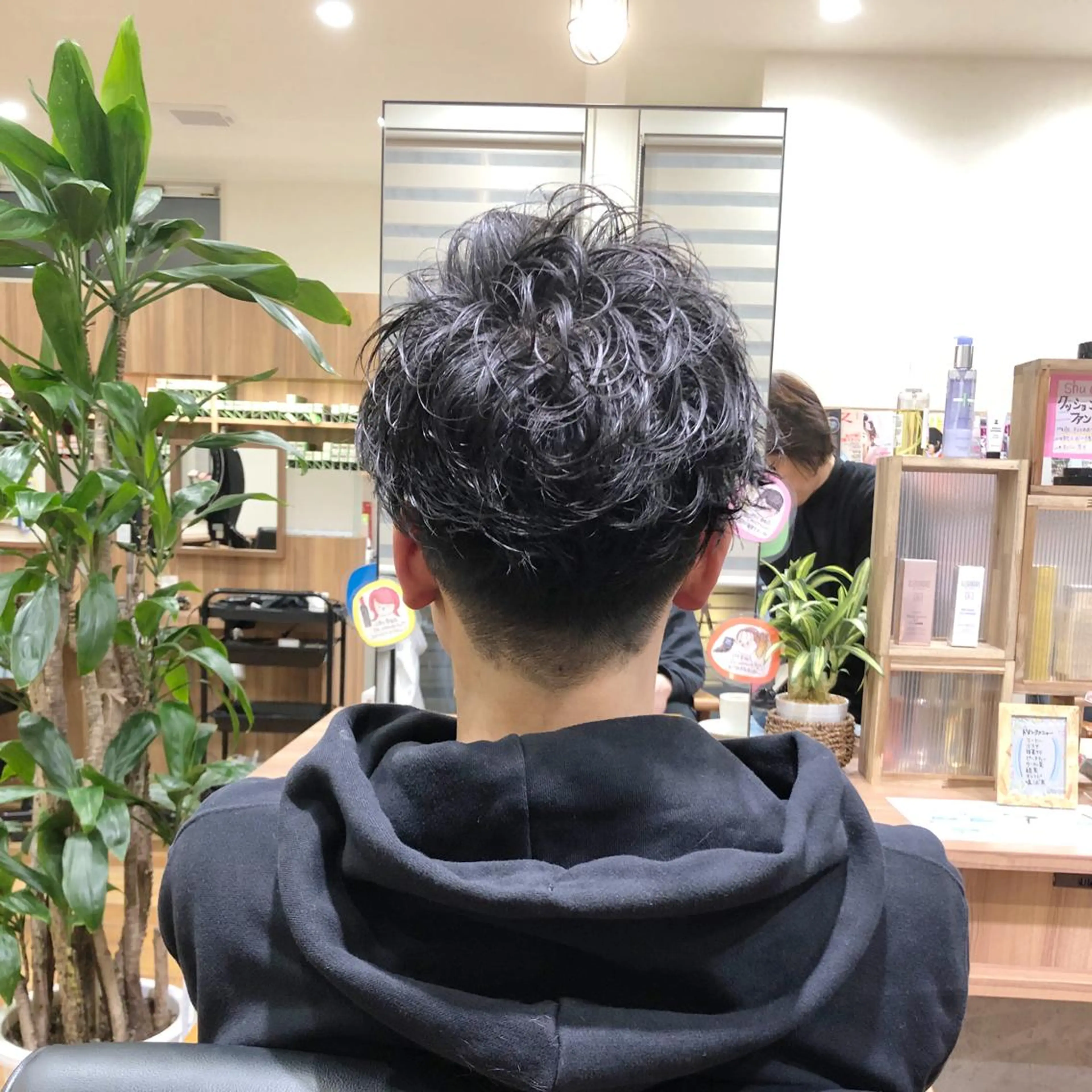 ショート パーマ メンズ メンズパーマ 美容室しょうへいの店四郎丸店所属・佐藤 剛のヘアスタイル