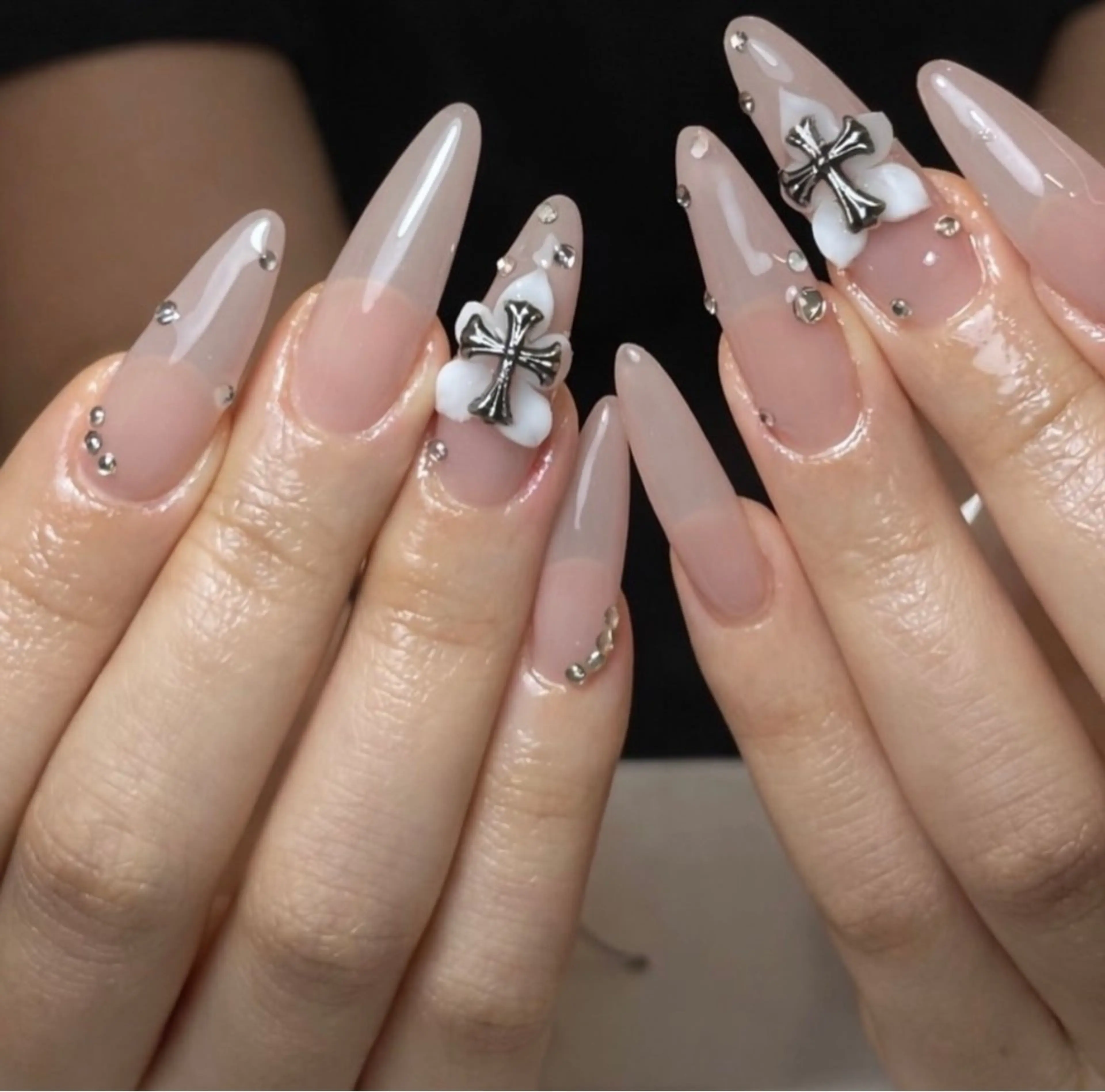 ネイル ハンドネイル NiJi Nailsのネイルデザイン